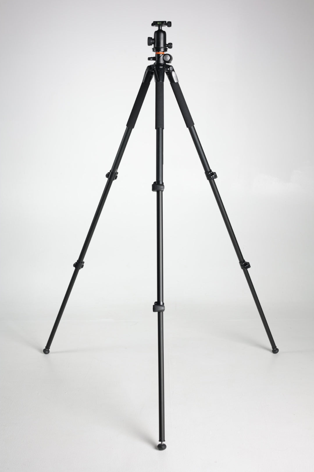 Vanguard Alta Pro 263AT Tripod, Used