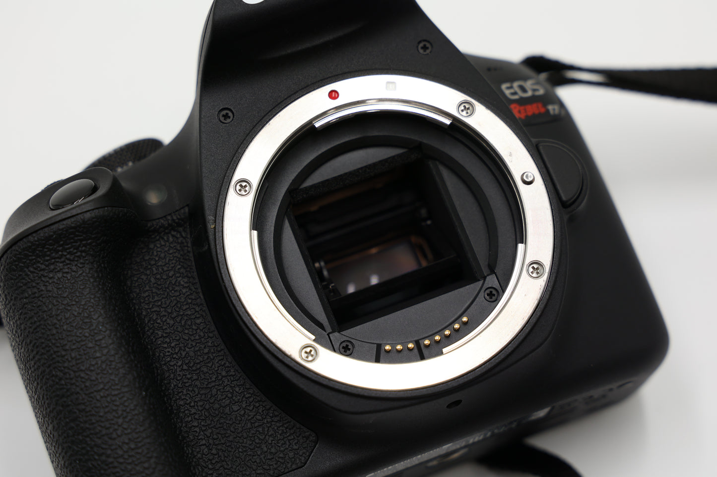 Canon EOSREBELT7/DUALLENS/25199 Rebel T7, EF-S 18-55mm f/4-5.6 IS STM + EF 75-300mm f/4-5.6 III, Used