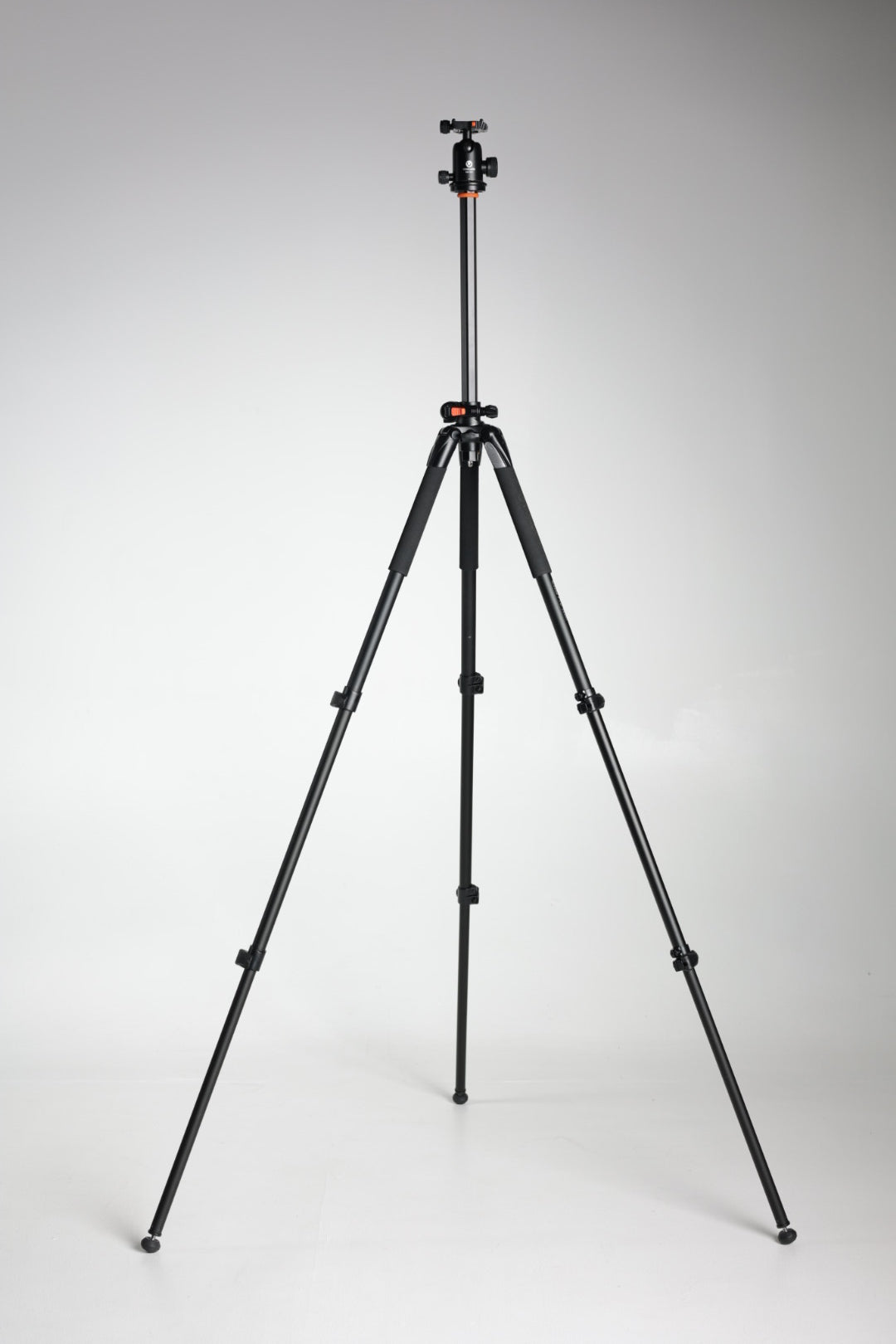 Vanguard Alta Pro 263AT Tripod, Used