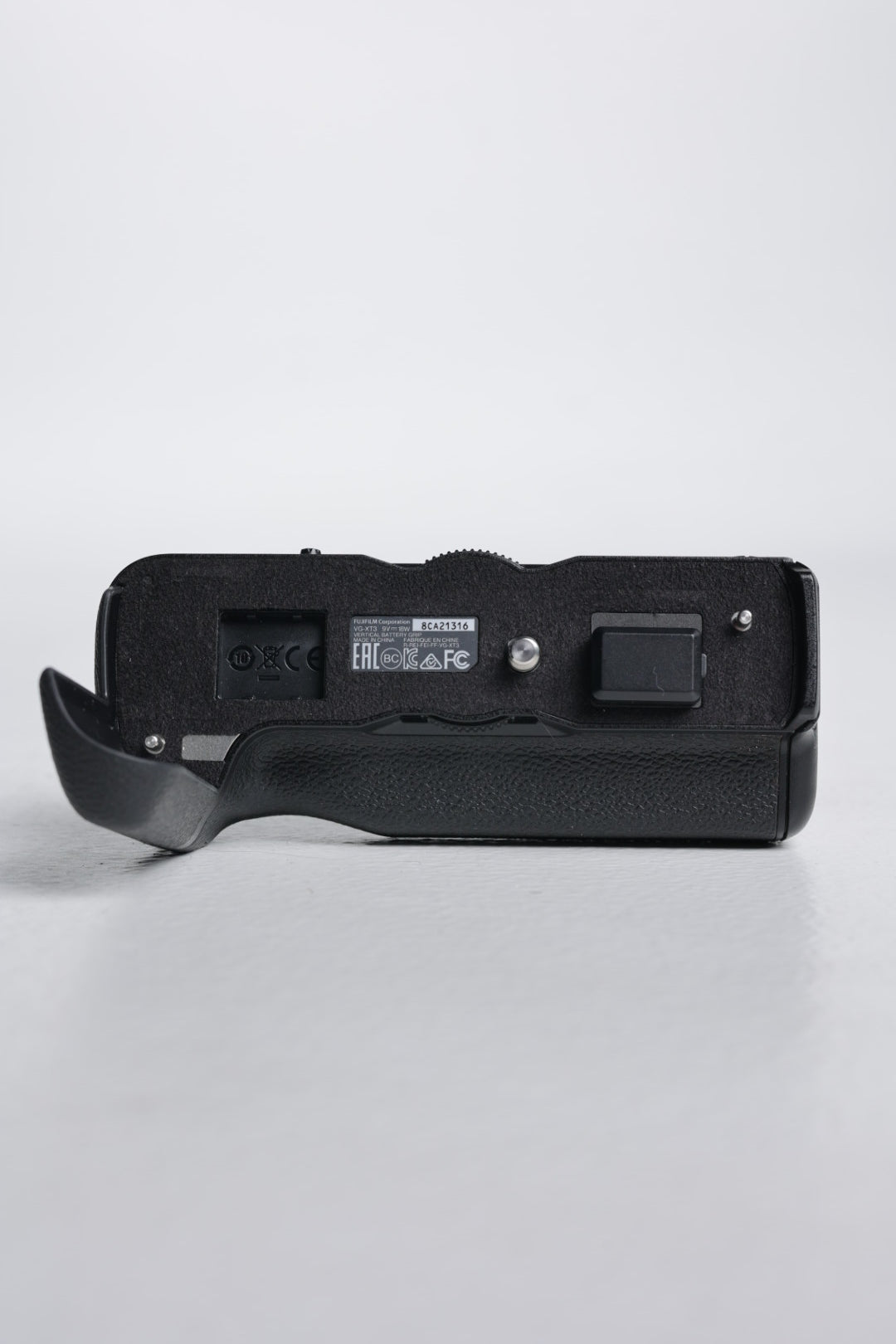 Fujifilm VGXT3/21316 Vertical Battery Grip F/XT3, Used