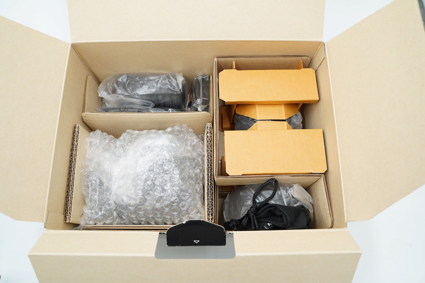 Nikon D750/24120/60737 D750, AF-S 24-120mm f/4G ED VR + MBD16 Grip, Used