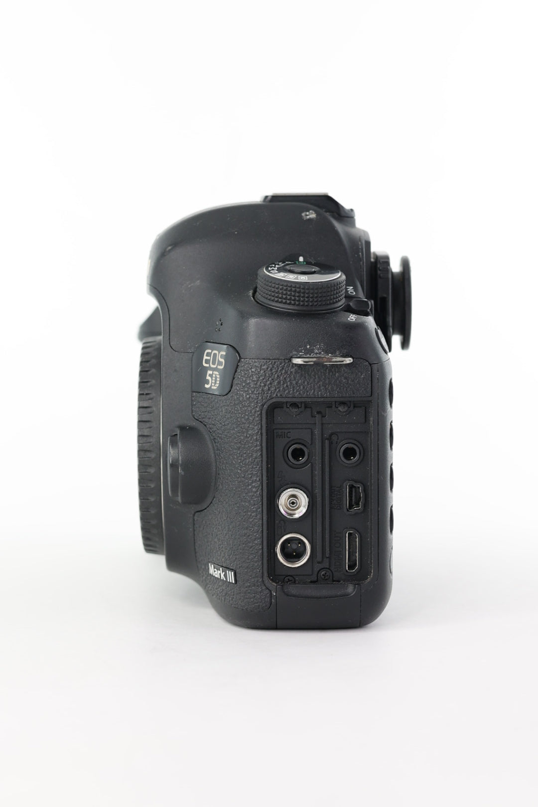 Canon EOS5DMIIIBODY/05633 EOS 5D Mark III, Body Only + Vello Battery Grip BGC9, Used
