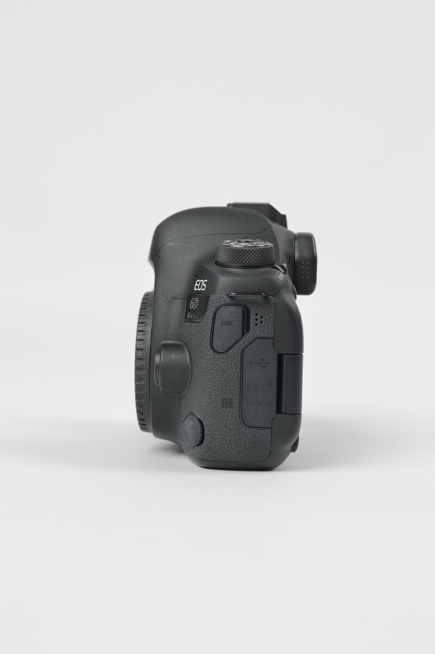 Canon EOS6DMIIBODY/05126 EOS 6D Mark II, Body Only, Used