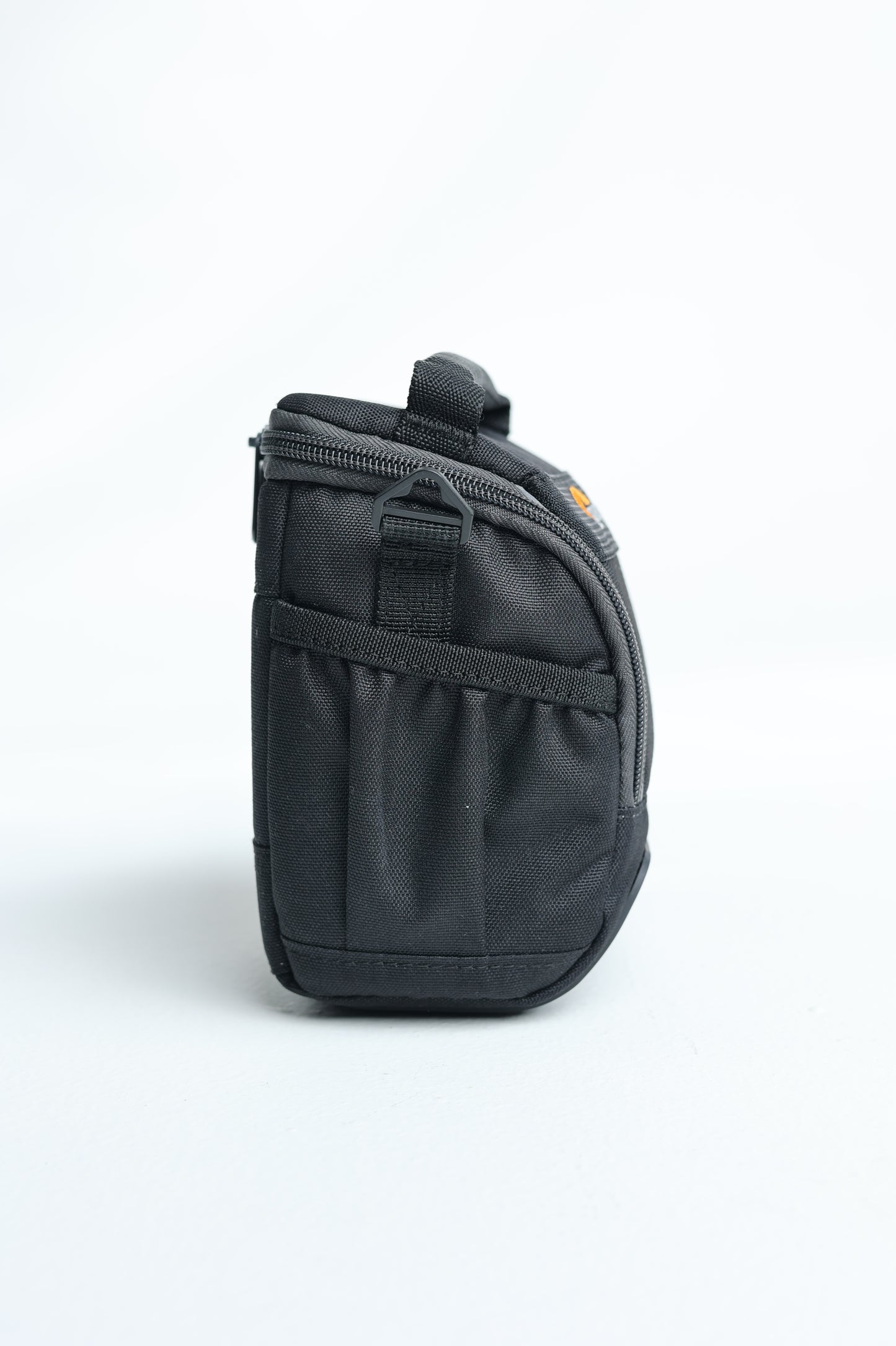 Lowepro Adventura SH 100R II Small Bag, Used
