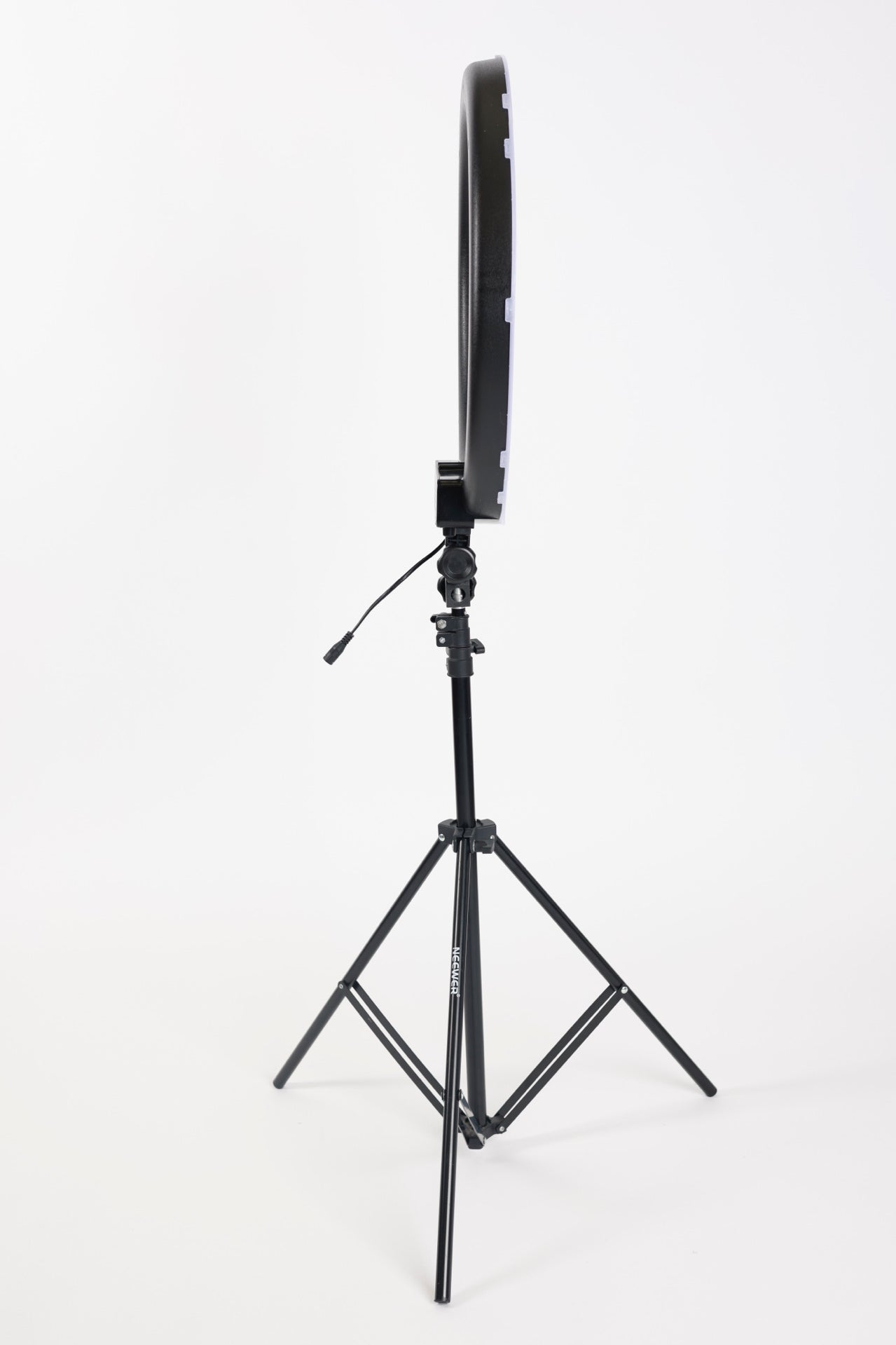 Neewer RL18 Ring Light 18", Used