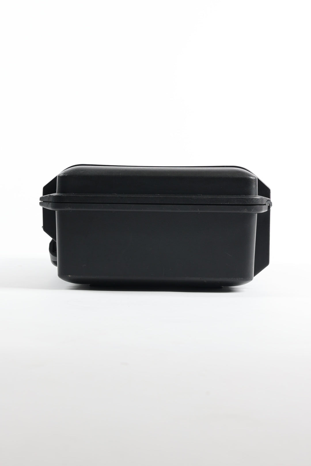 Pelican P1525 Hard Case w/air dividers, Used
