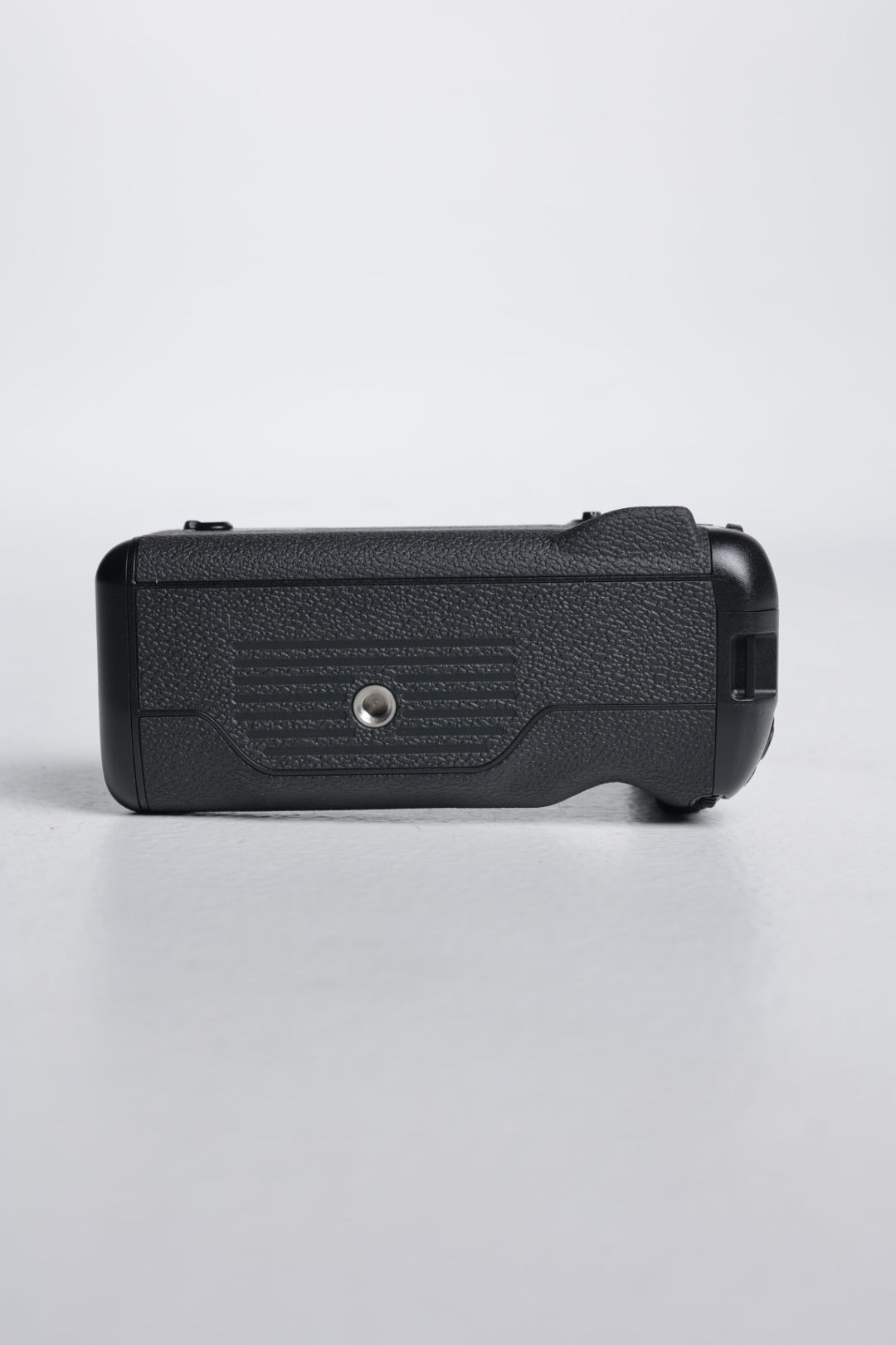 Fujifilm VGXT4/13069 Vertical Battery Grip F/XT4, Used