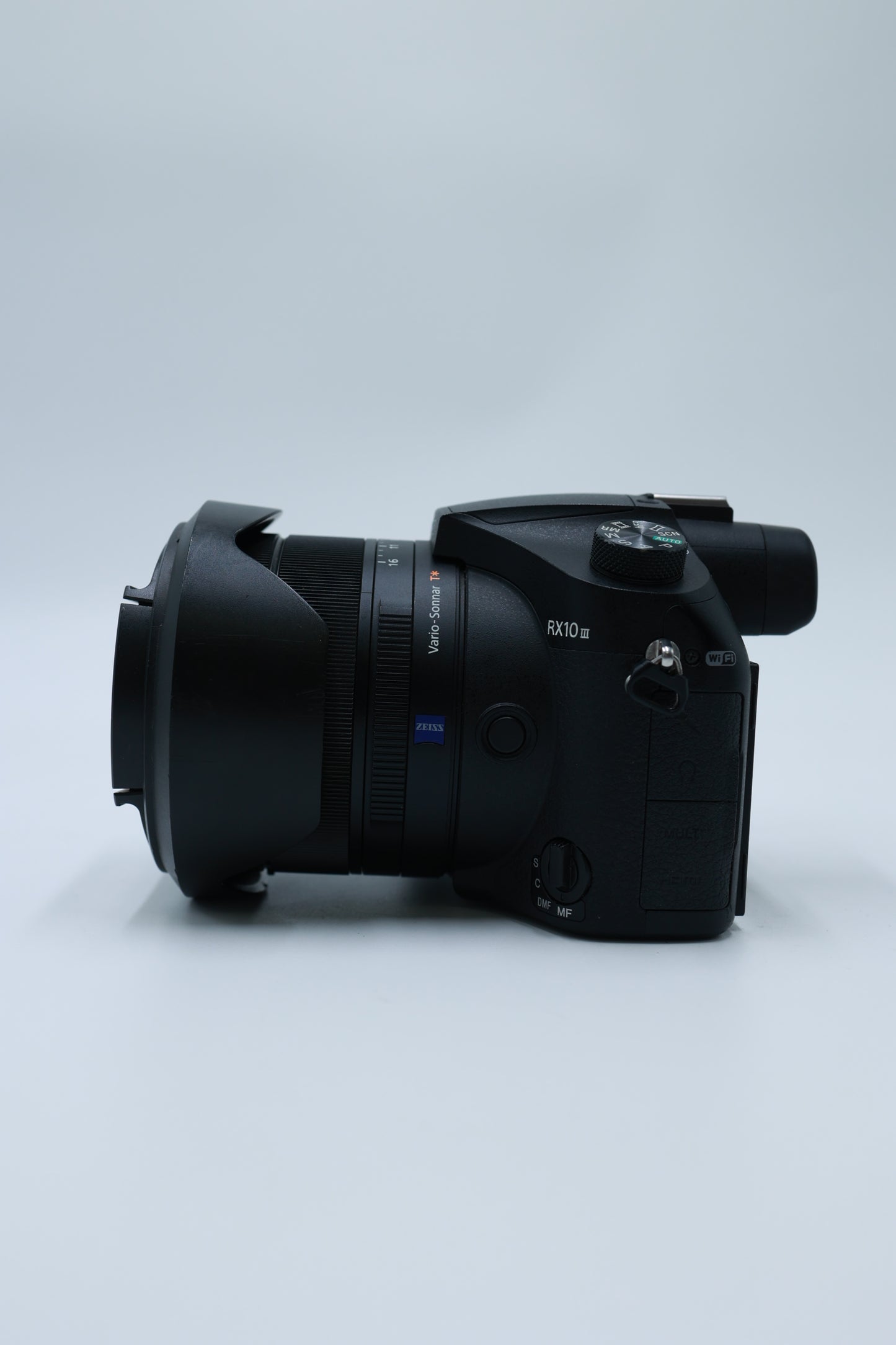 Sony DSCRX10III/0985741 Cybershot Digital Camera, Used (For Parts)