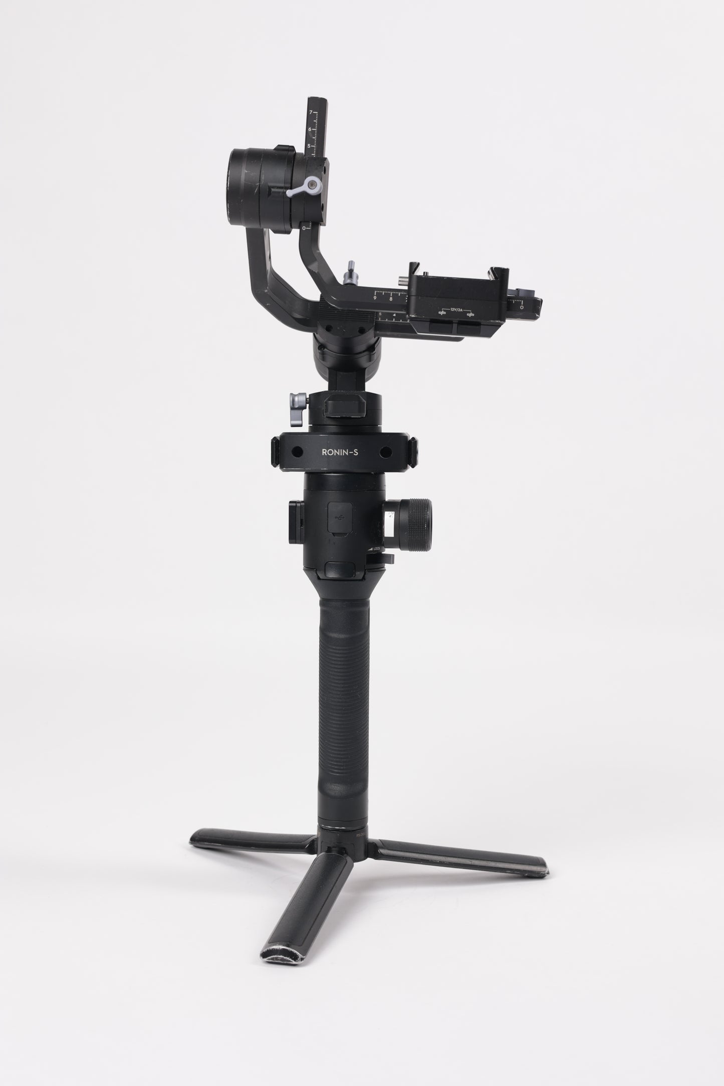 DJI RONINS/30981 3-Axis Motorized Gimbal Stabilizer, Used