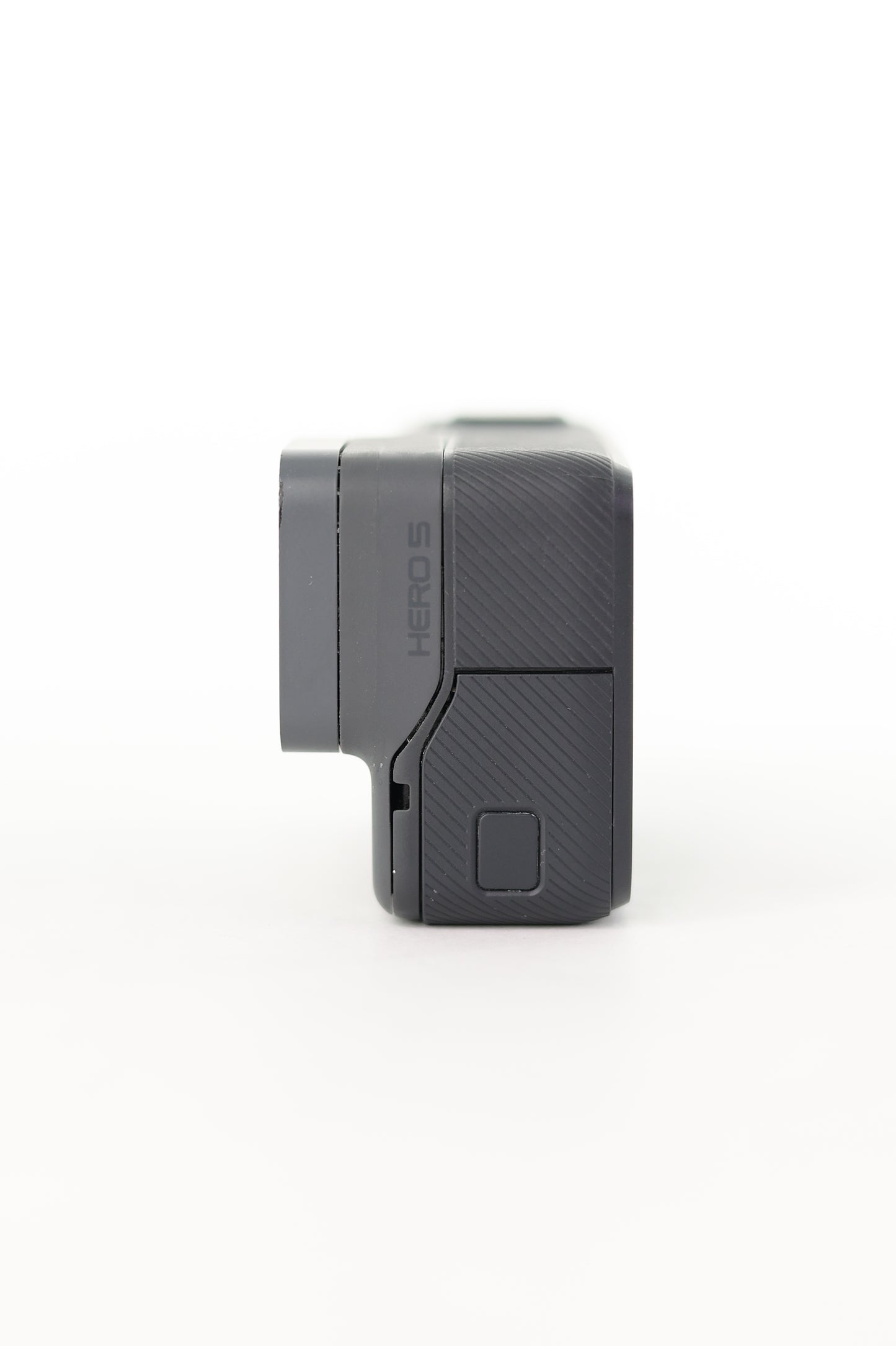 Gopro HERO5/30627 Action Camera w/Harness, Used