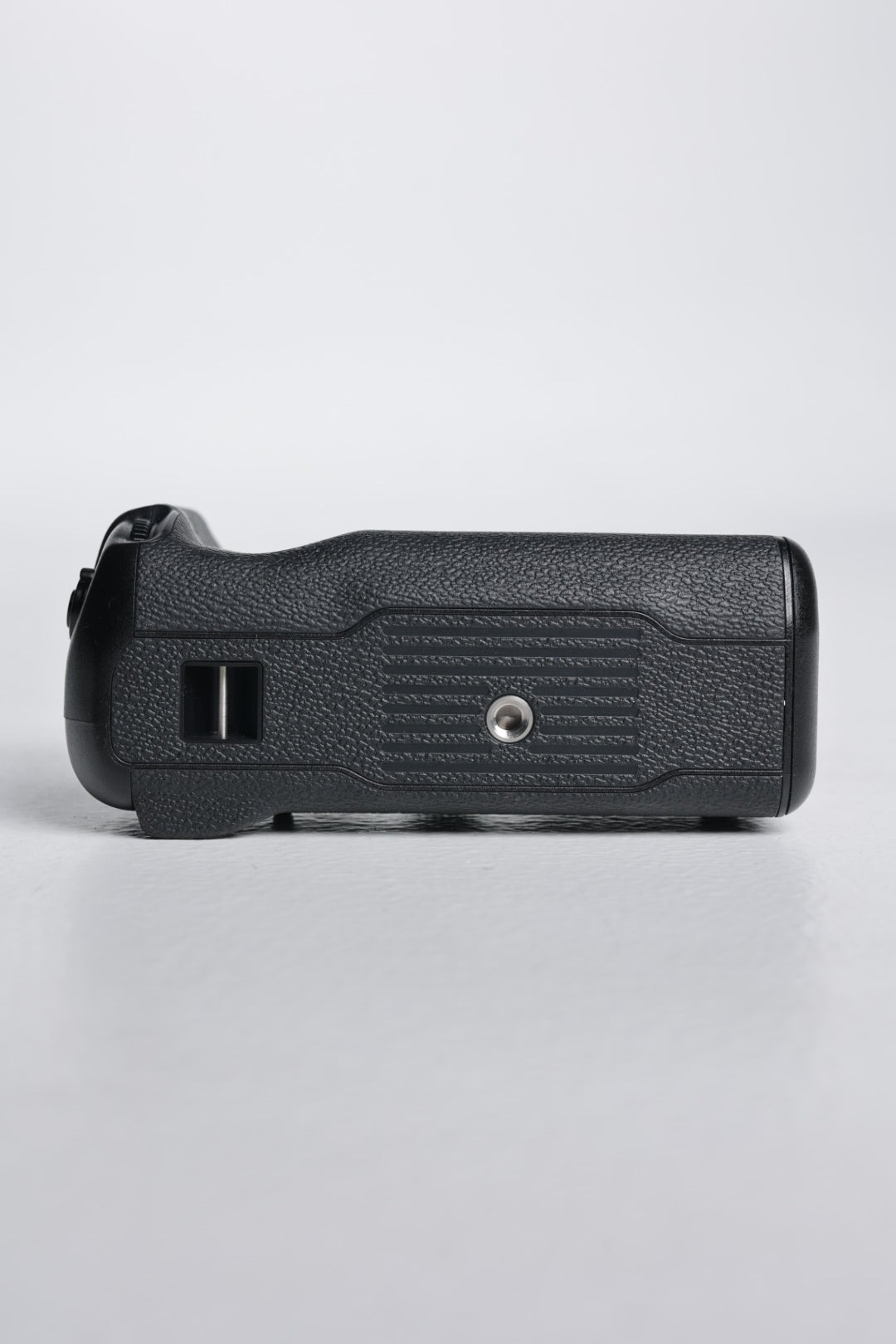 Fujifilm VGXT3/21316 Vertical Battery Grip F/XT3, Used