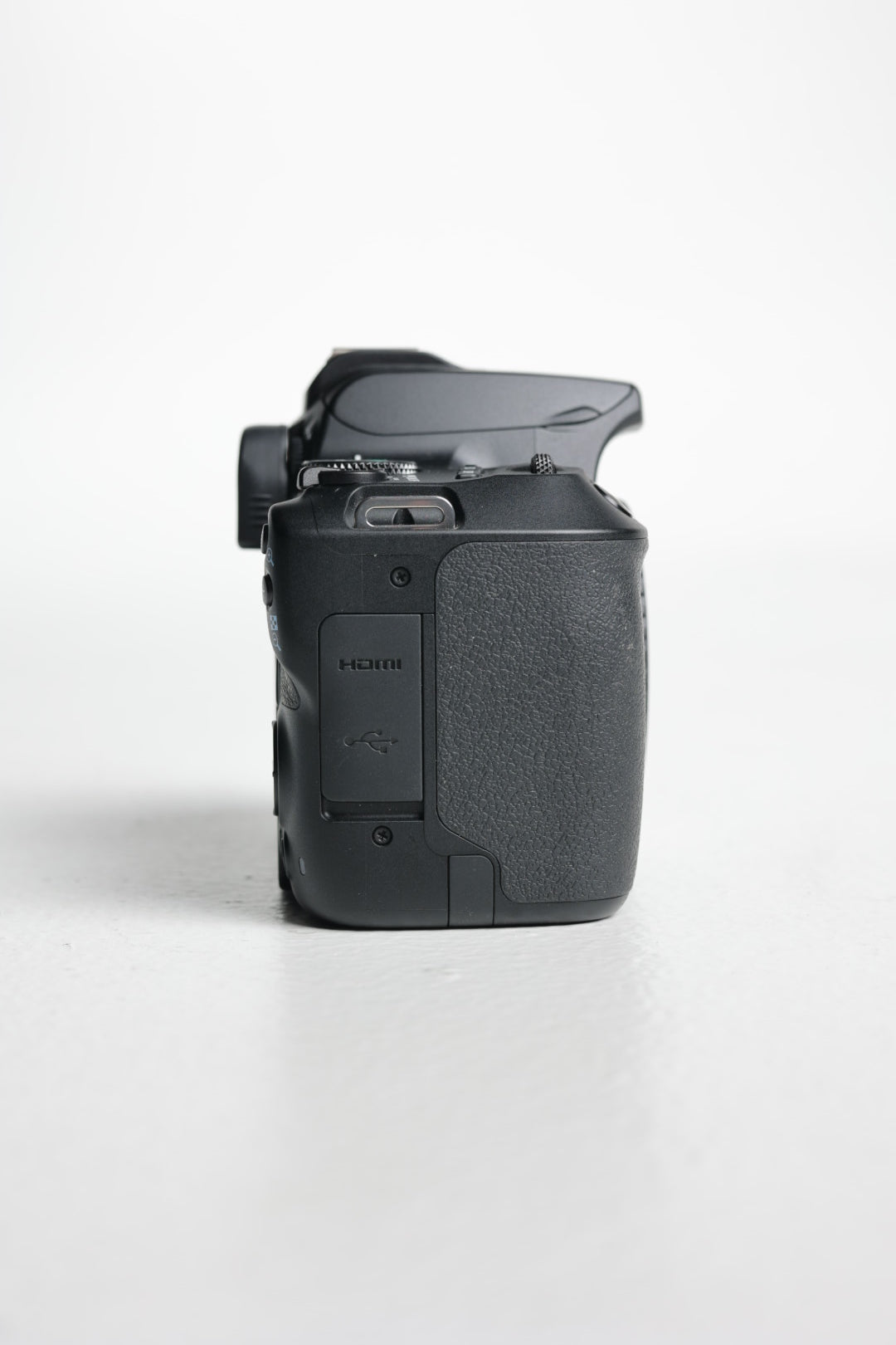 Canon EOSREBELSL3/06038 Rebel SL3, Body Only, Used