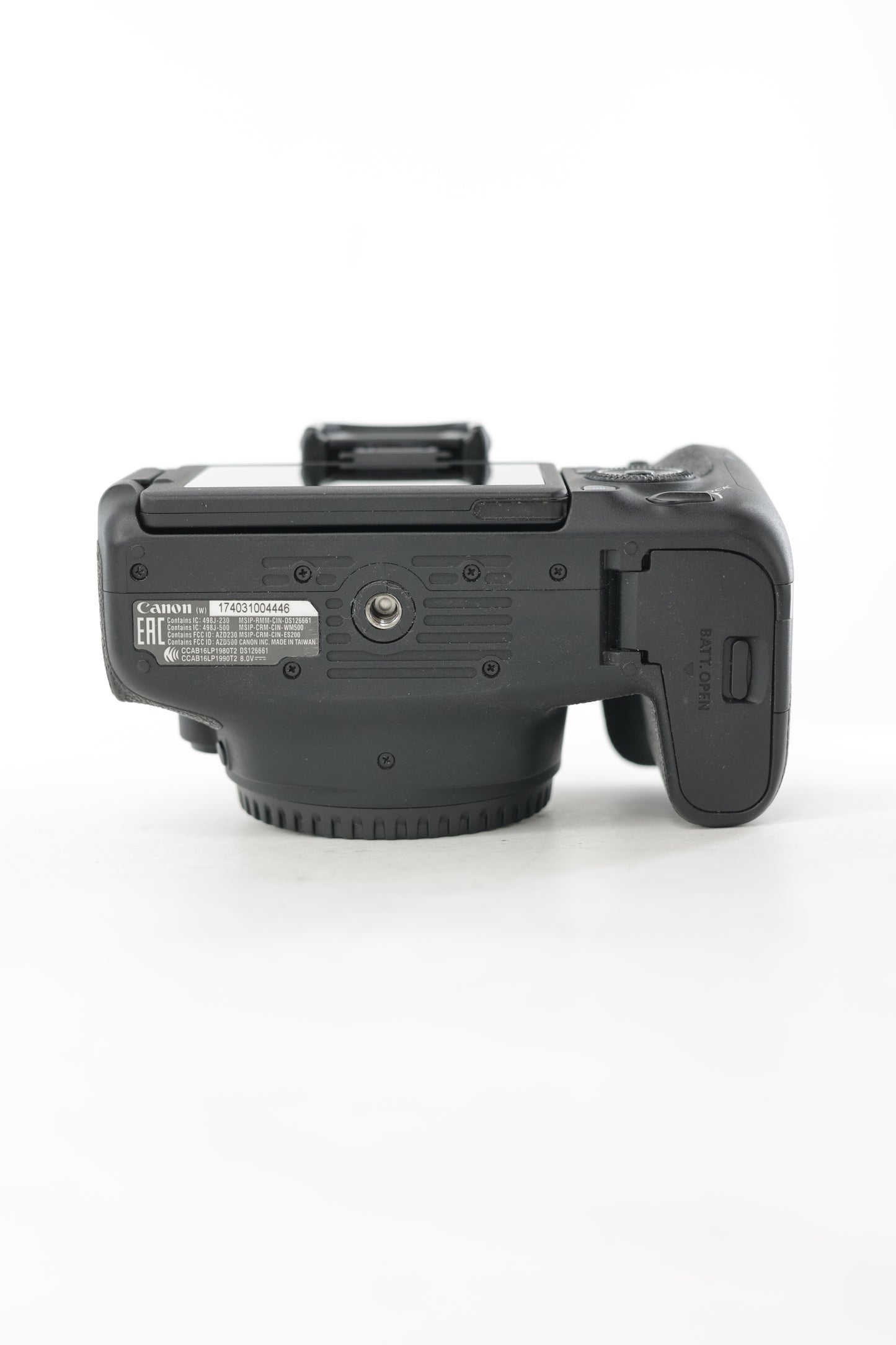 Canon EOS77D/04446 EOS 77D Body Only, Used