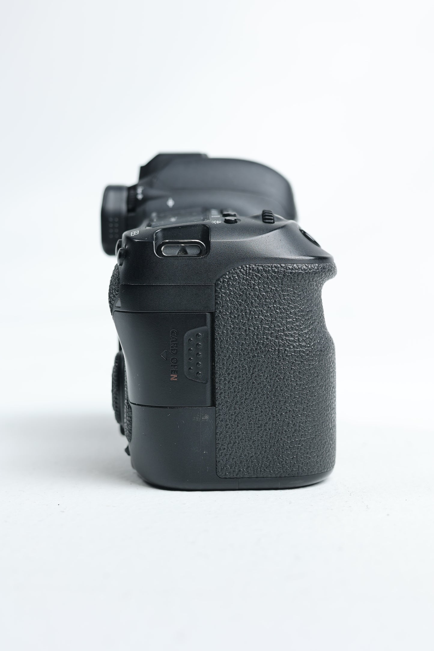 Canon EOS6DMIIBODY/01313 EOS 6D Mark II, Body Only, Used