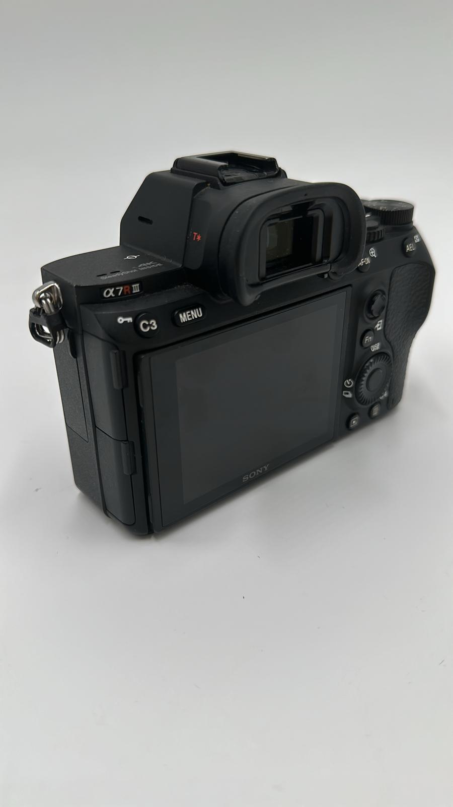 Sony A7RIII/6135087 A7R Mark III, Body Only, Used