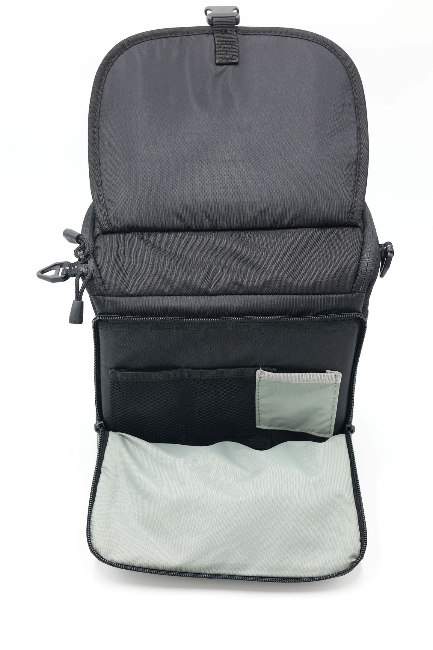 Lowepro Rezo 170 AW Camera Case, Used