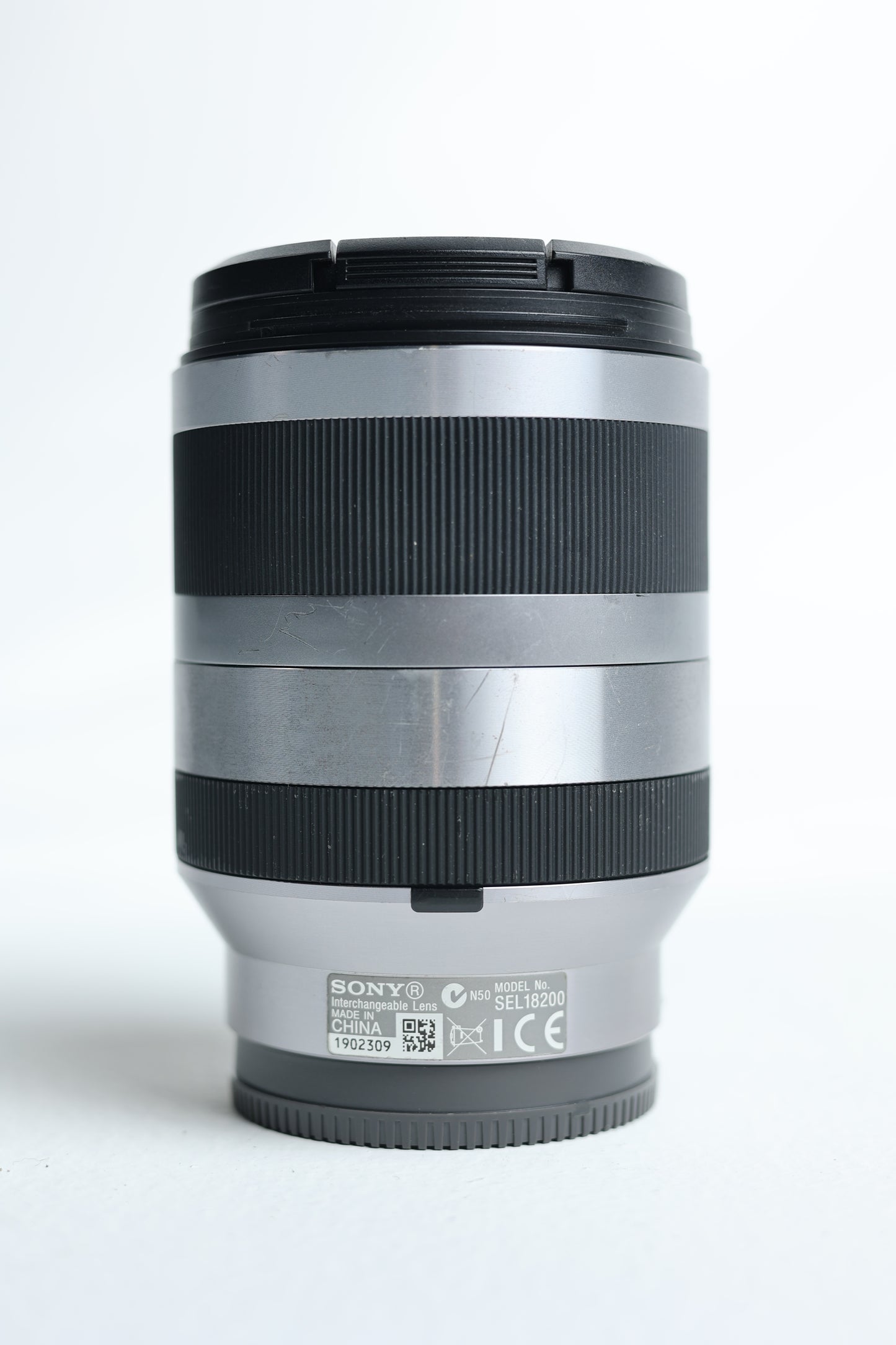 Sony SEL18200/1902309 E 18-200mm F/3.5-6.3 OSS Lens, Used