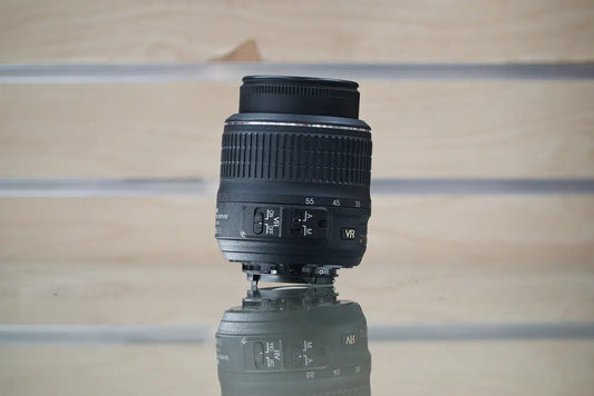 NIKON AF-S Nikkor 18-55mm f/3.5-5.6 G Lens #73127, For Parts