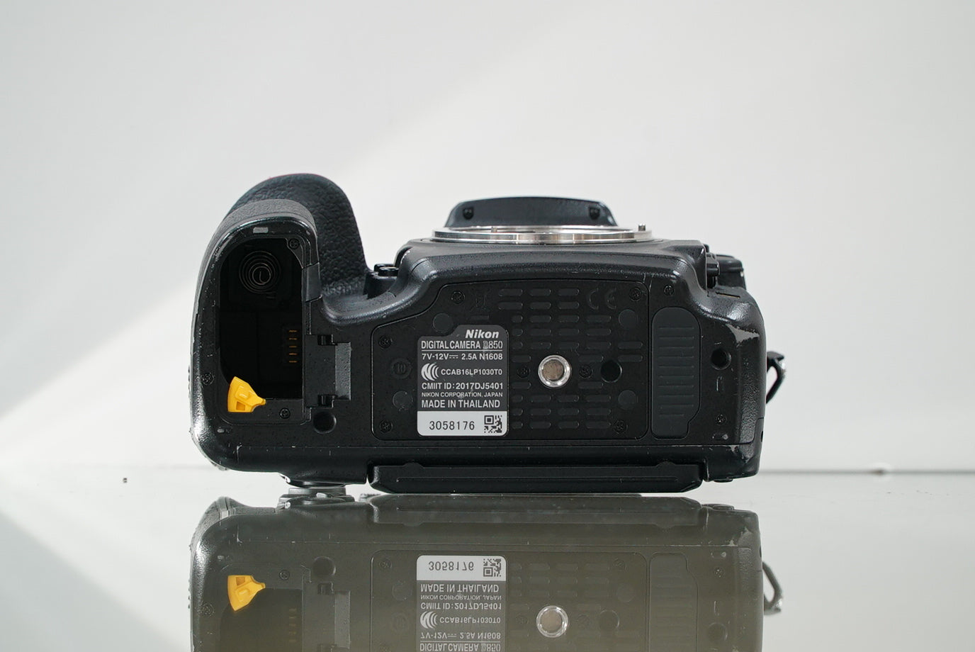 Nikon D850 DSLR Camera (45.7MP) #58176, Used