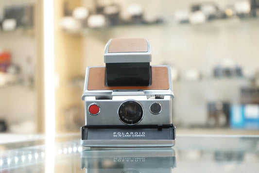 POLAROID SX70-BR0WN SX-70 Film (Land) Camera, Used - AVC photo video store