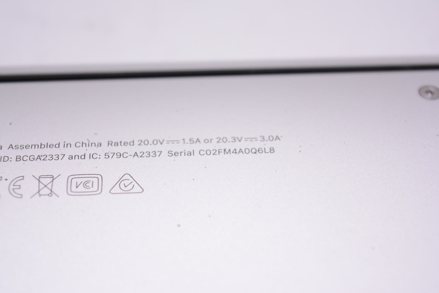 Apple MACBOOKAIRM1/0Q6L8 MacBook Air M1 8-Core CPU and 8-Core GPU 13" (Late 2020) 512GB SSD - Model A2337, Used (For Parts)