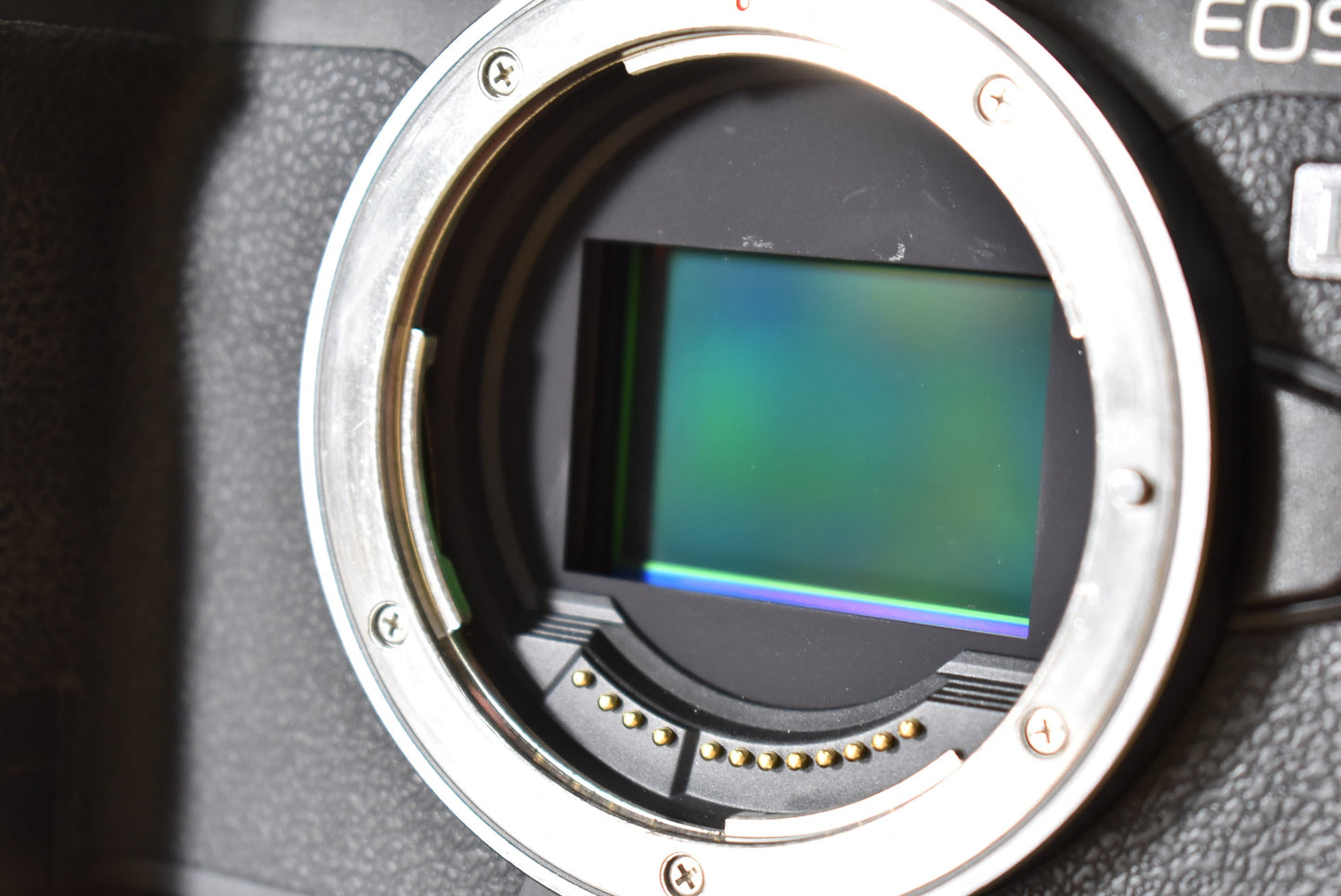 Canon EOSR-02364 EOS R Mirrorless Camera Body {30.3MP}, Used