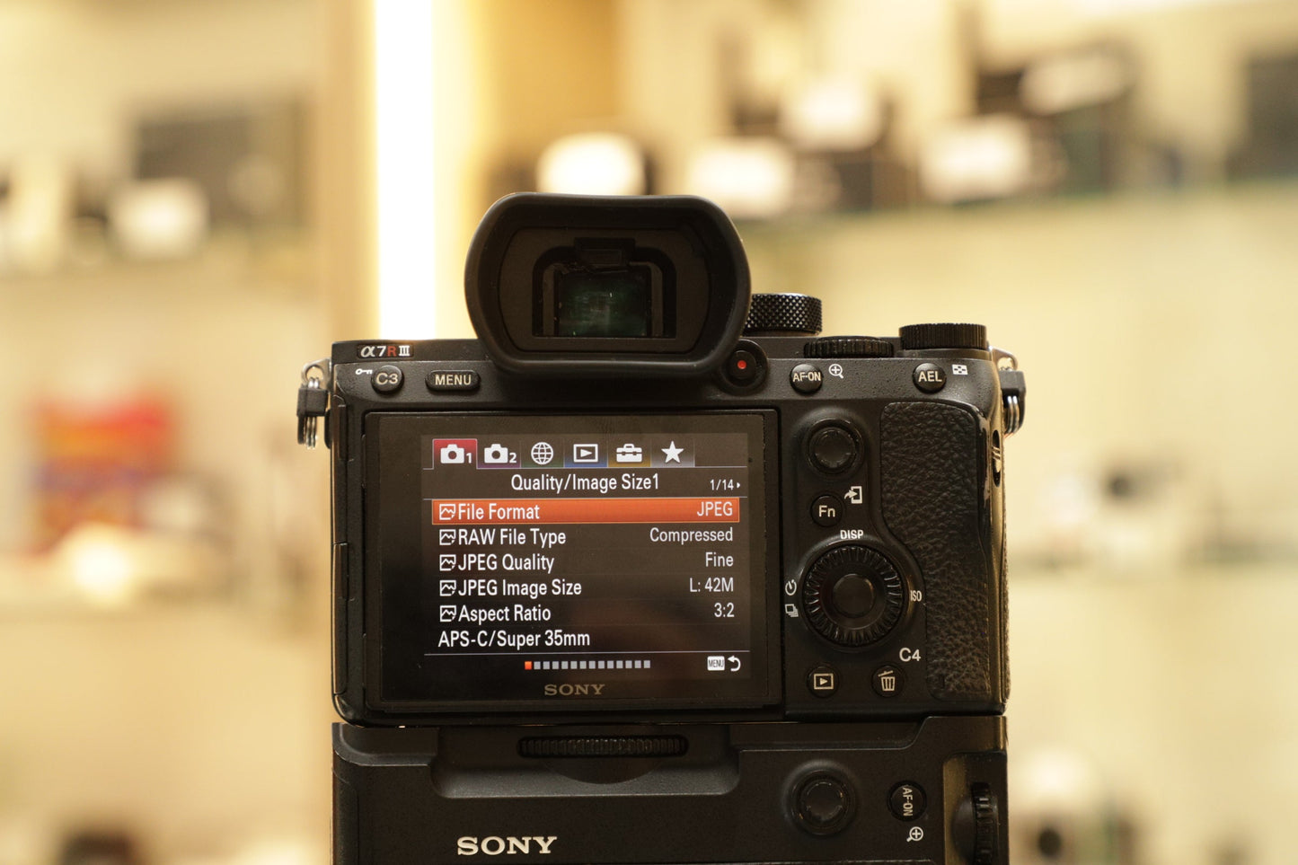 Sony A7RIII-3410986 a7R III Mirrorless Camera Body + VG-C3EM, Black (42.4MP), Used
