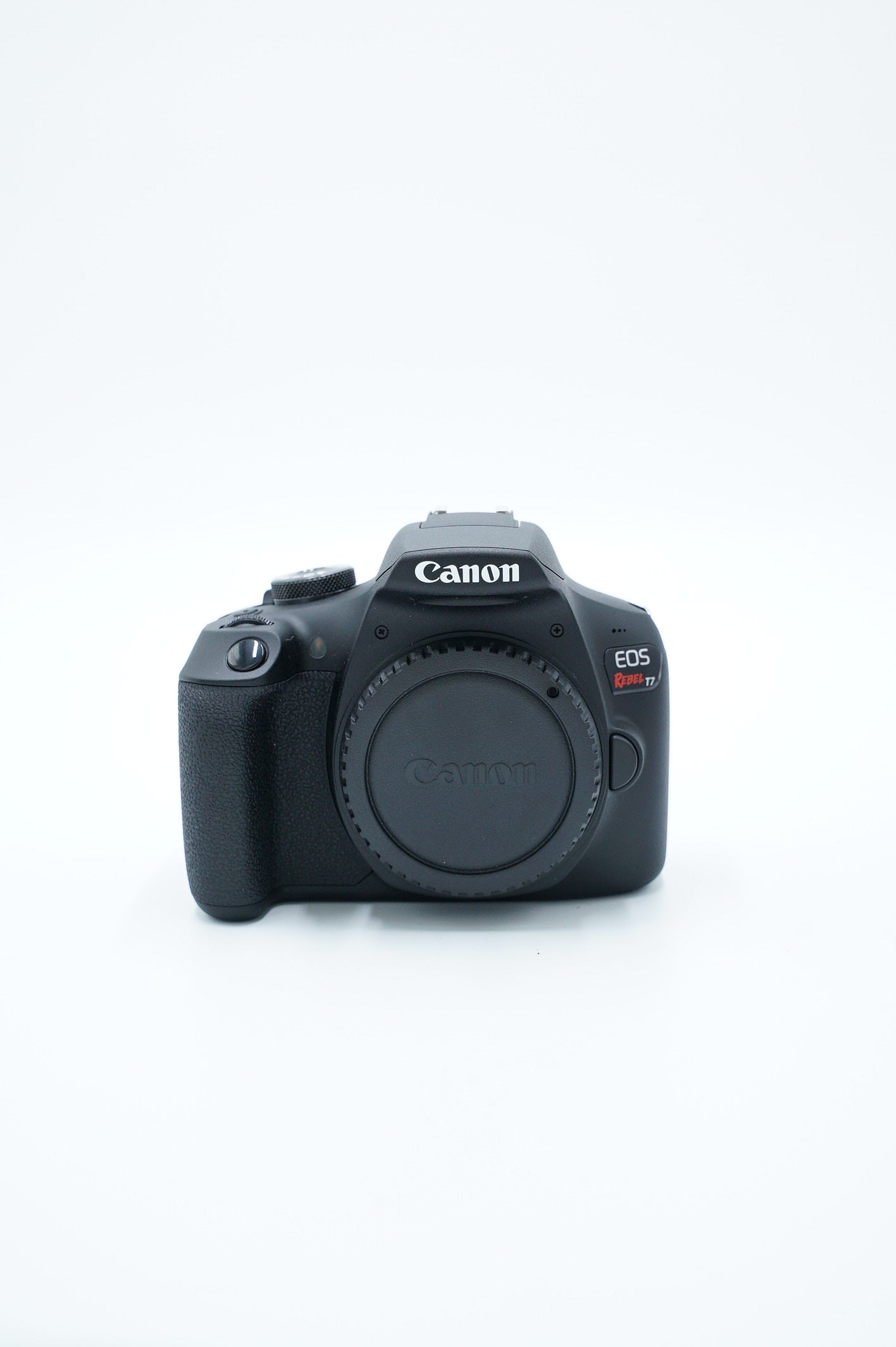 Canon EOSREBELT7/1855/13991 Rebel T7, EF-S 18-55mm f/3.5-5.6 IS II, Used