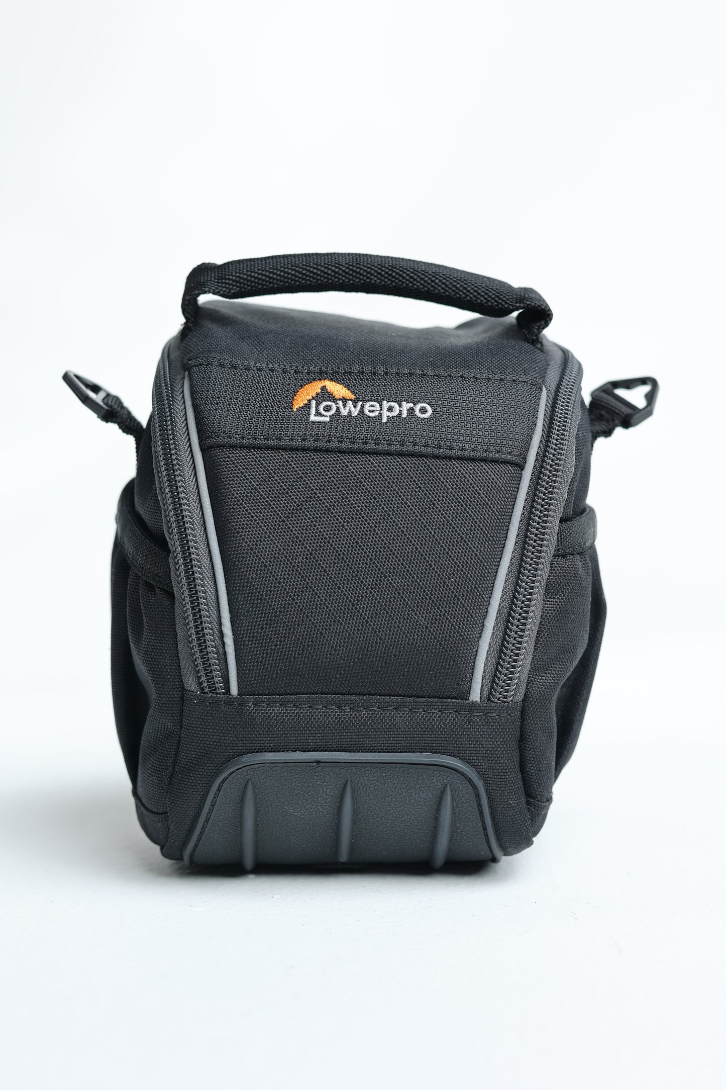 Lowepro Adventura SH 100R II Small Bag, Used