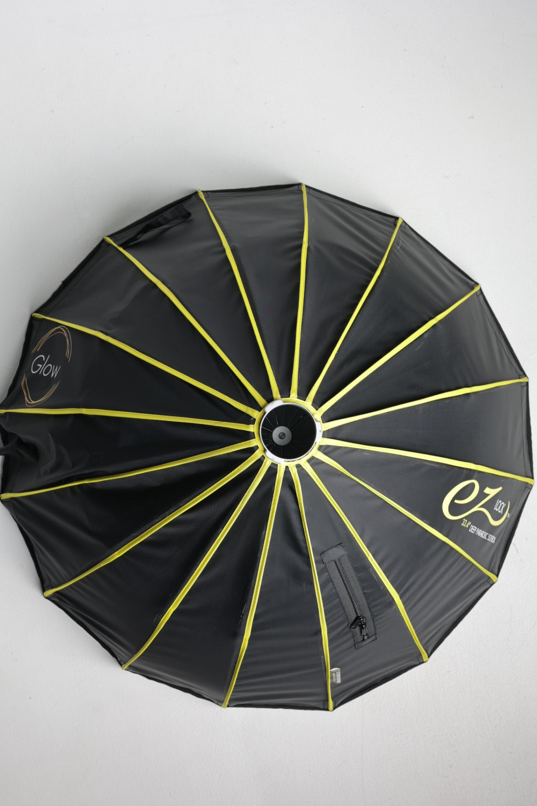 Glow GLSBEZADW85 EZ Lock Deep Parabolic Softbox 33.4", Used