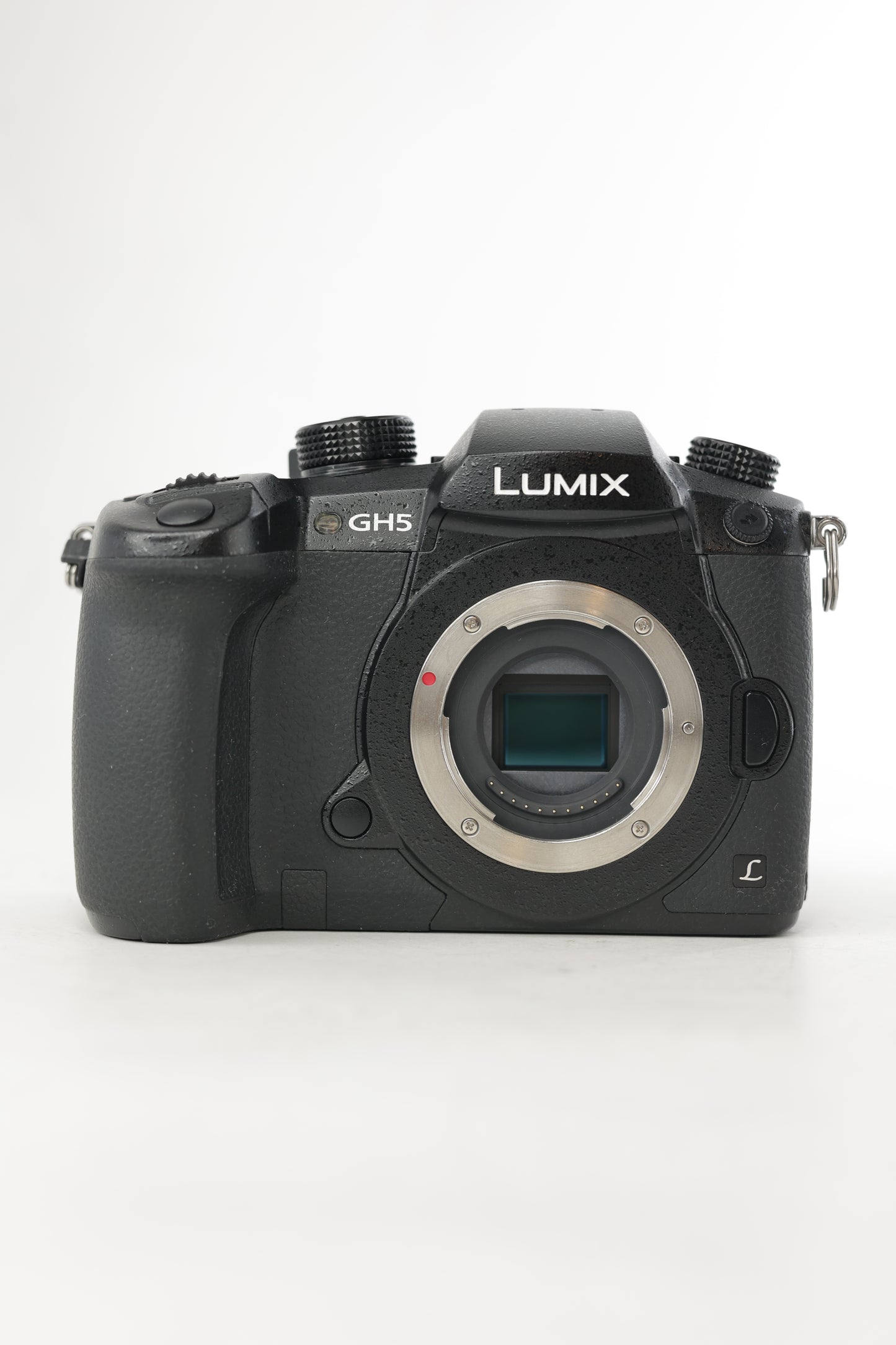 Panasonic GH5/35100/04212 DC-GH5 + 35-100mm f/2.8 Lens, Used