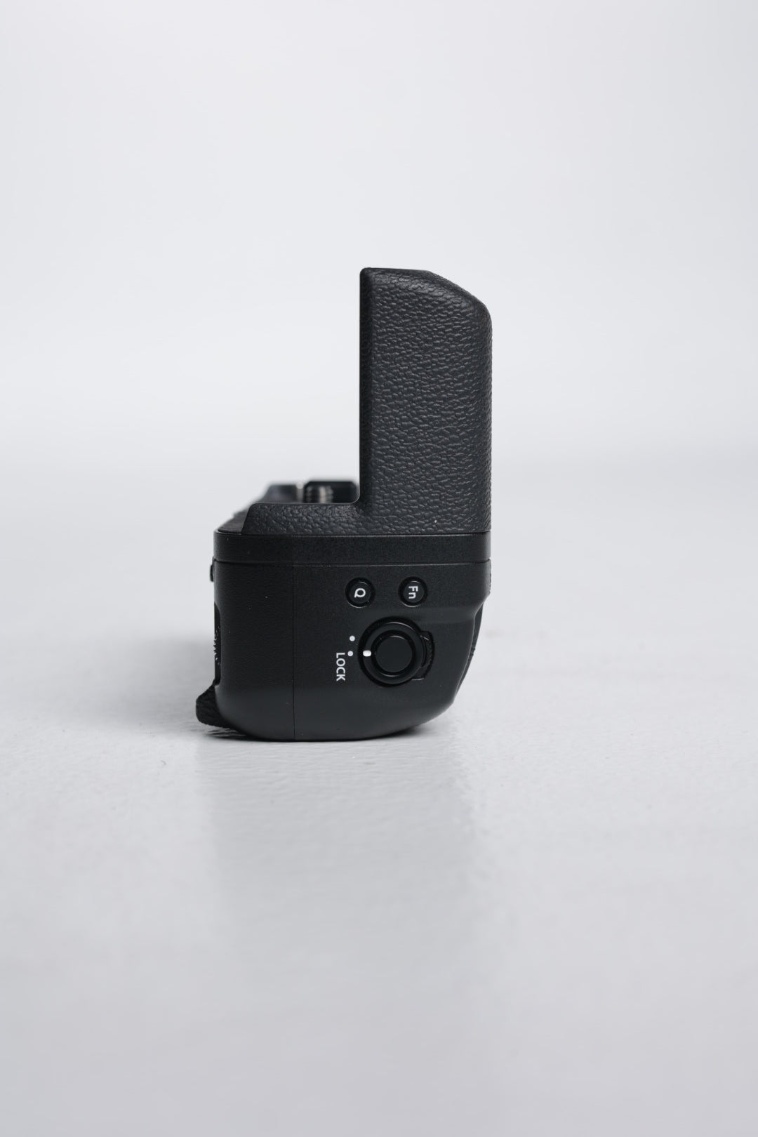 Fujifilm VGXT3/21316 Vertical Battery Grip F/XT3, Used