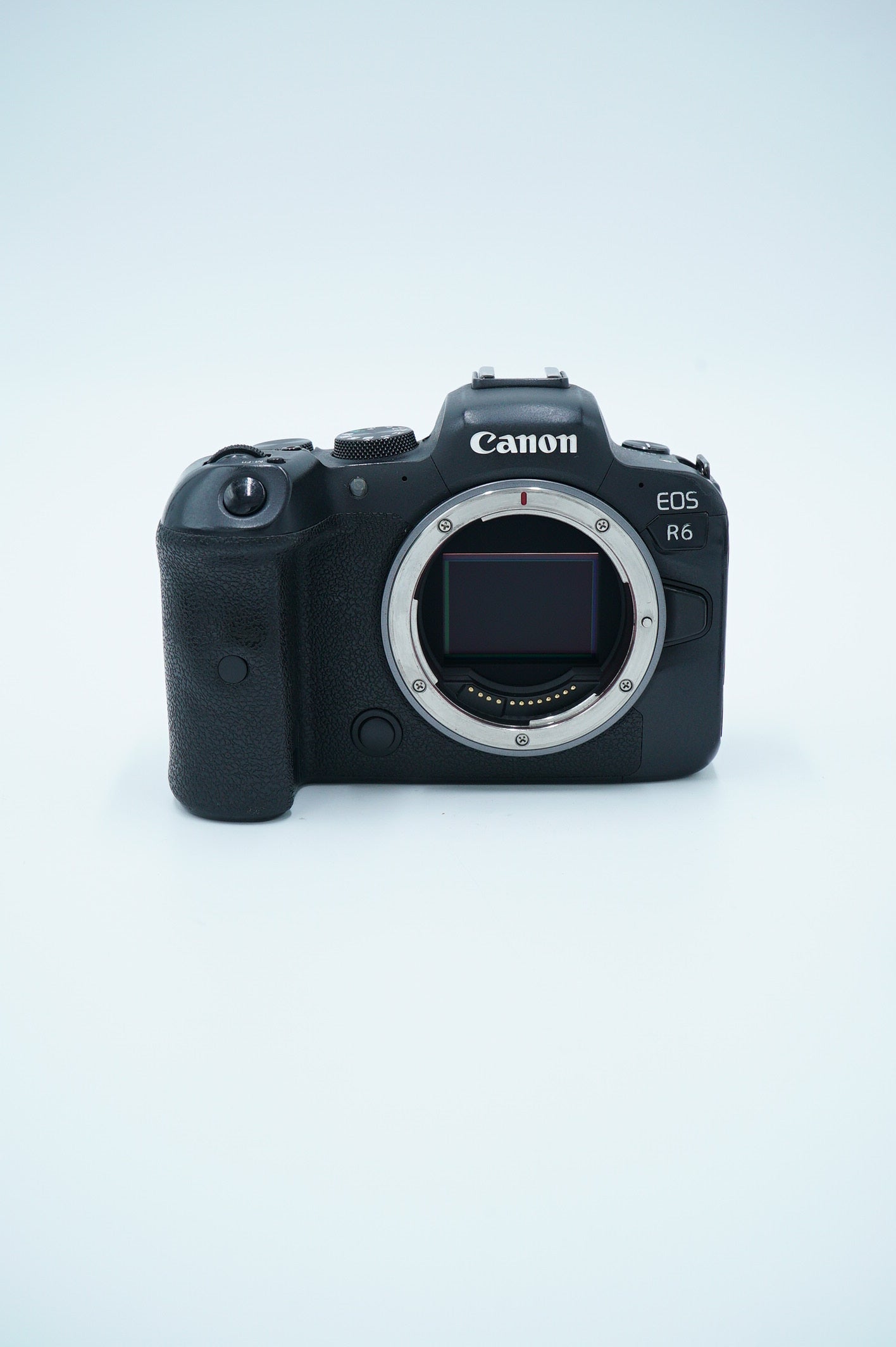 Canon EOSR6/06347 EOS R6 Mirrorless Digital Camera Body Only, Used
