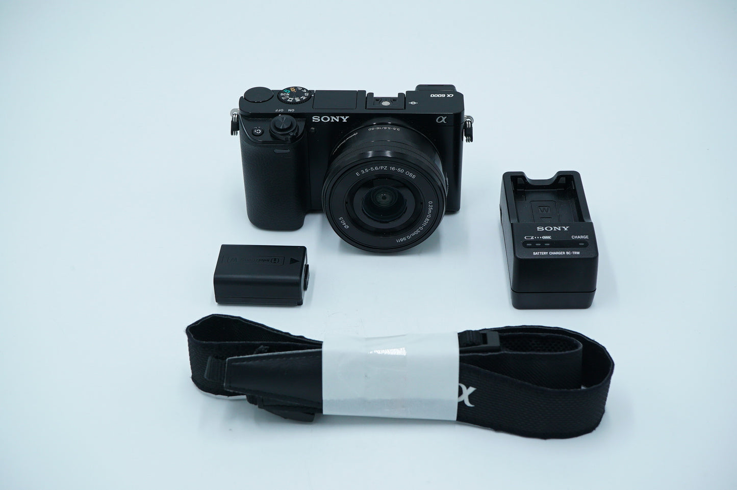 Sony A6000L/6875953 A6000, E PZ 16-50mm f/3.5-5.6 OSS Black, Used