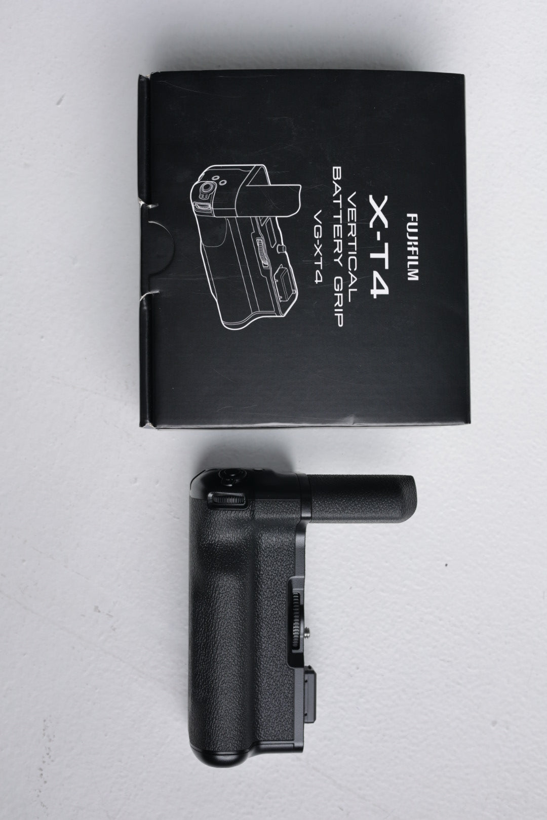 Fujifilm VGXT4/13069 Vertical Battery Grip F/XT4, Used
