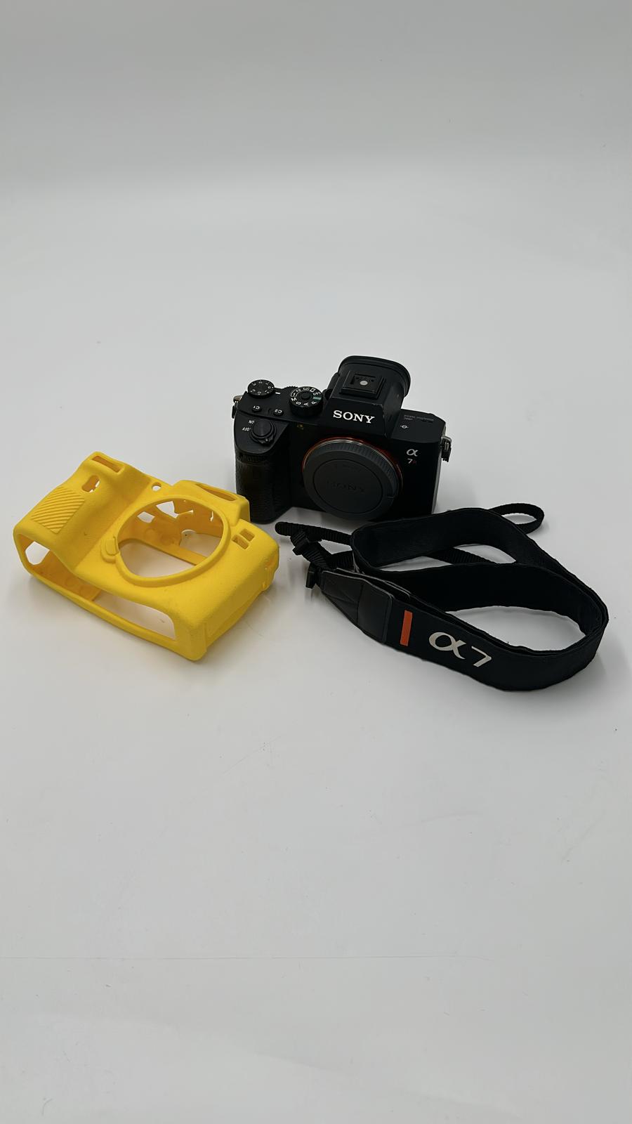Sony A7RIII/6135087 A7R Mark III, Body Only, Used