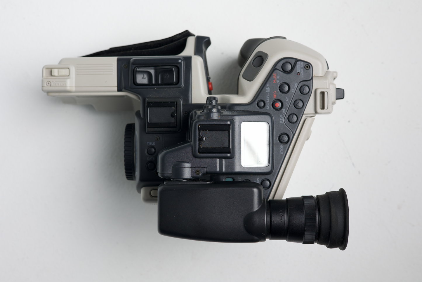 Canon L1/8120/00607 Camcorder + 8-120mm Lens, Used