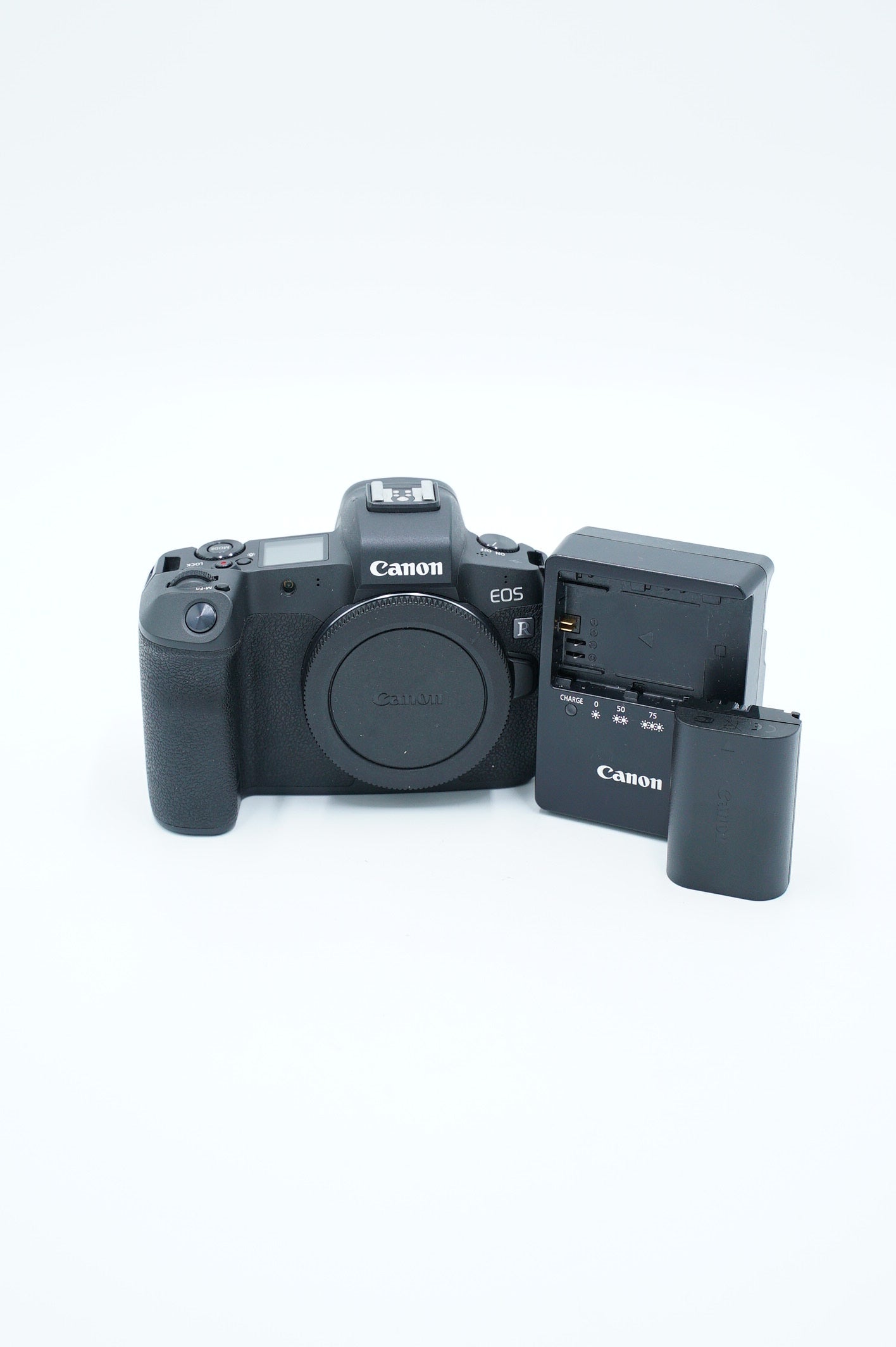 Canon EOSR/01911 EOS R Body Only, Used