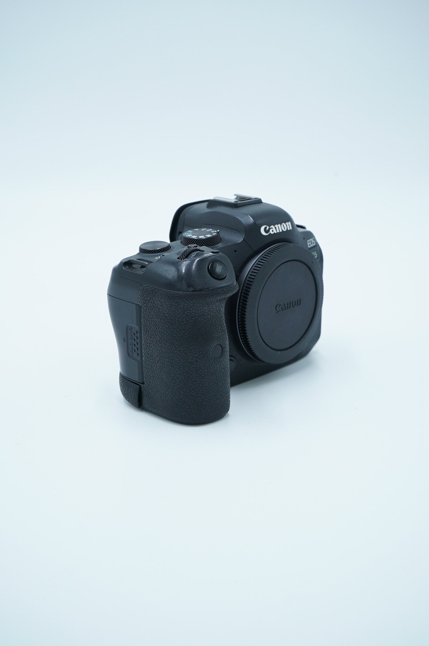 Canon EOSR6/06347 EOS R6 Mirrorless Digital Camera Body Only, Used