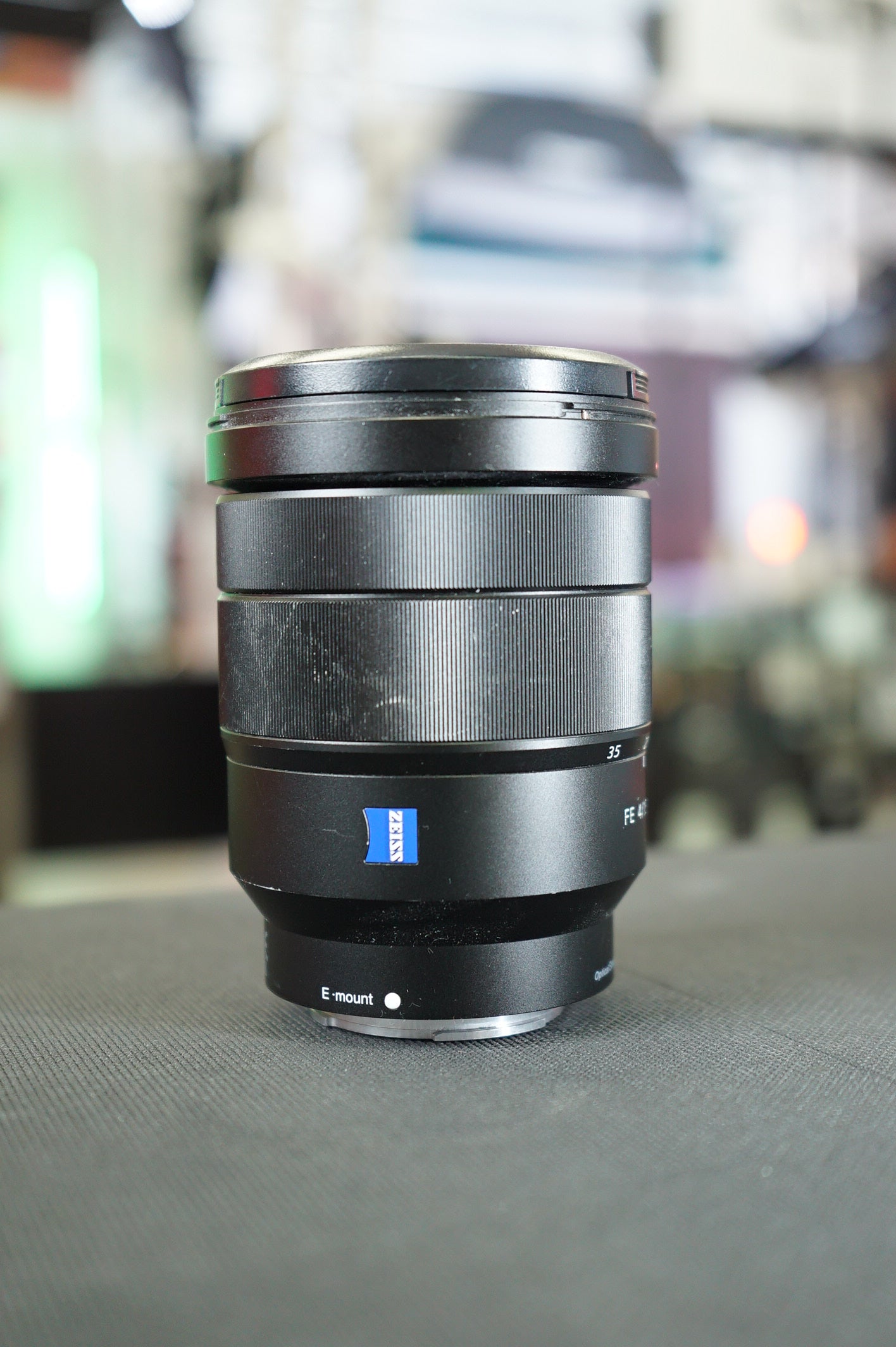 Sony SEL1635Z/46754937 FE 16-35mm f/4 ZA OSS Vario-Tessar T* Lens, Used