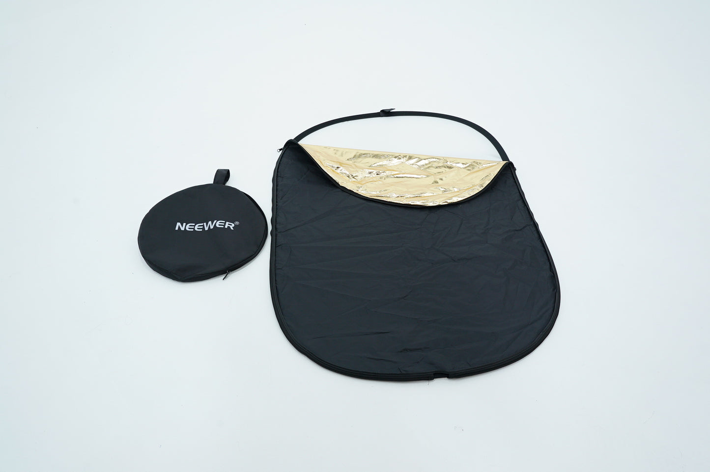 Neewer 5-in-1 Reflector 32x48 W/Carrying Case F/Photo Studio Shooting, Used