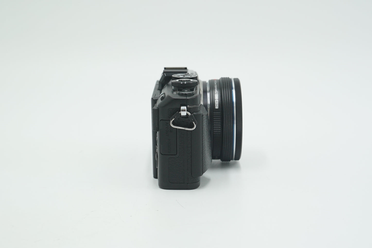 Olympus EPL7/1442/07305 Pen Lite E-PL7 + 14-42mm Lens, Used