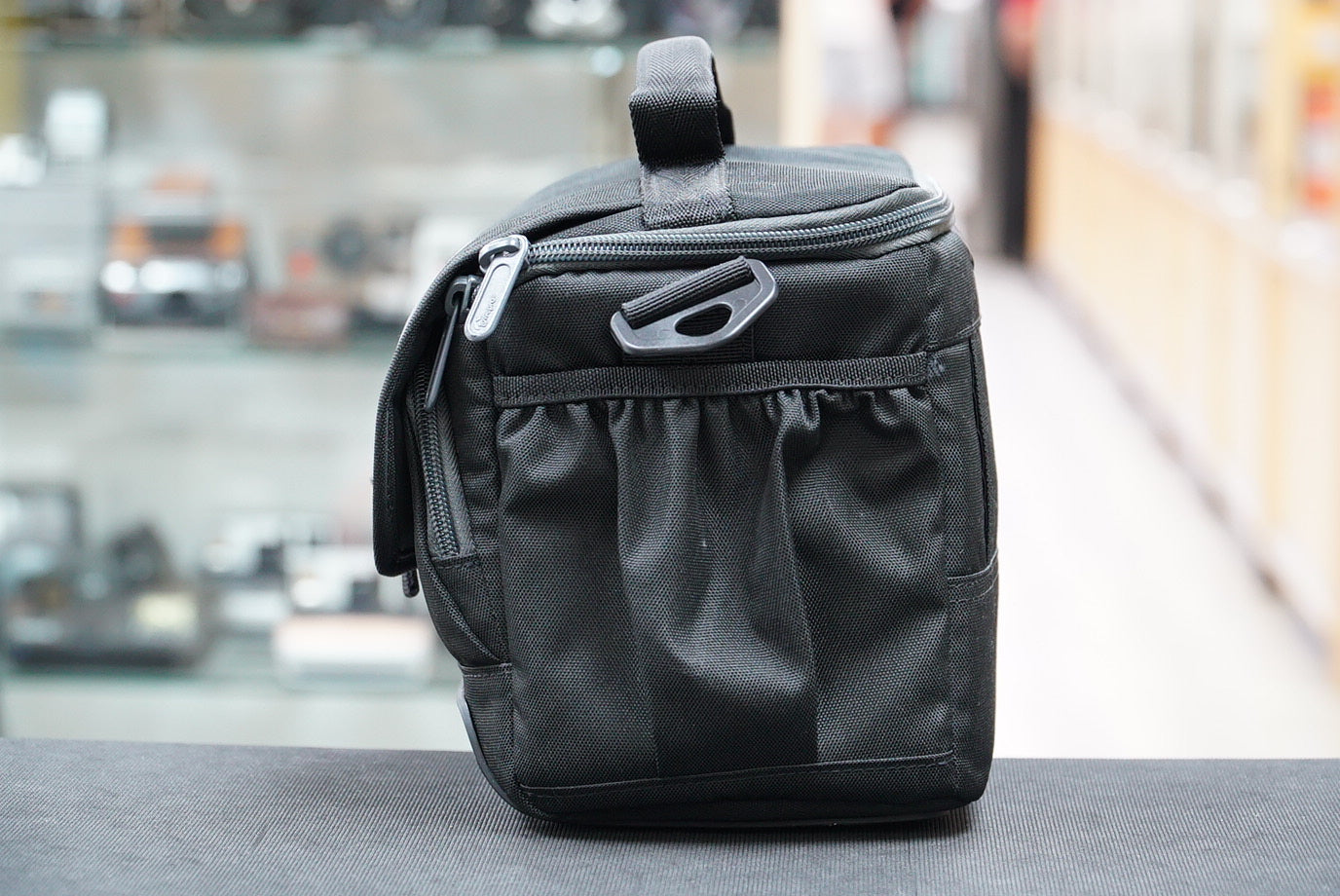 Lowepro Adventura SH 160R II Shoulder Bag, Used