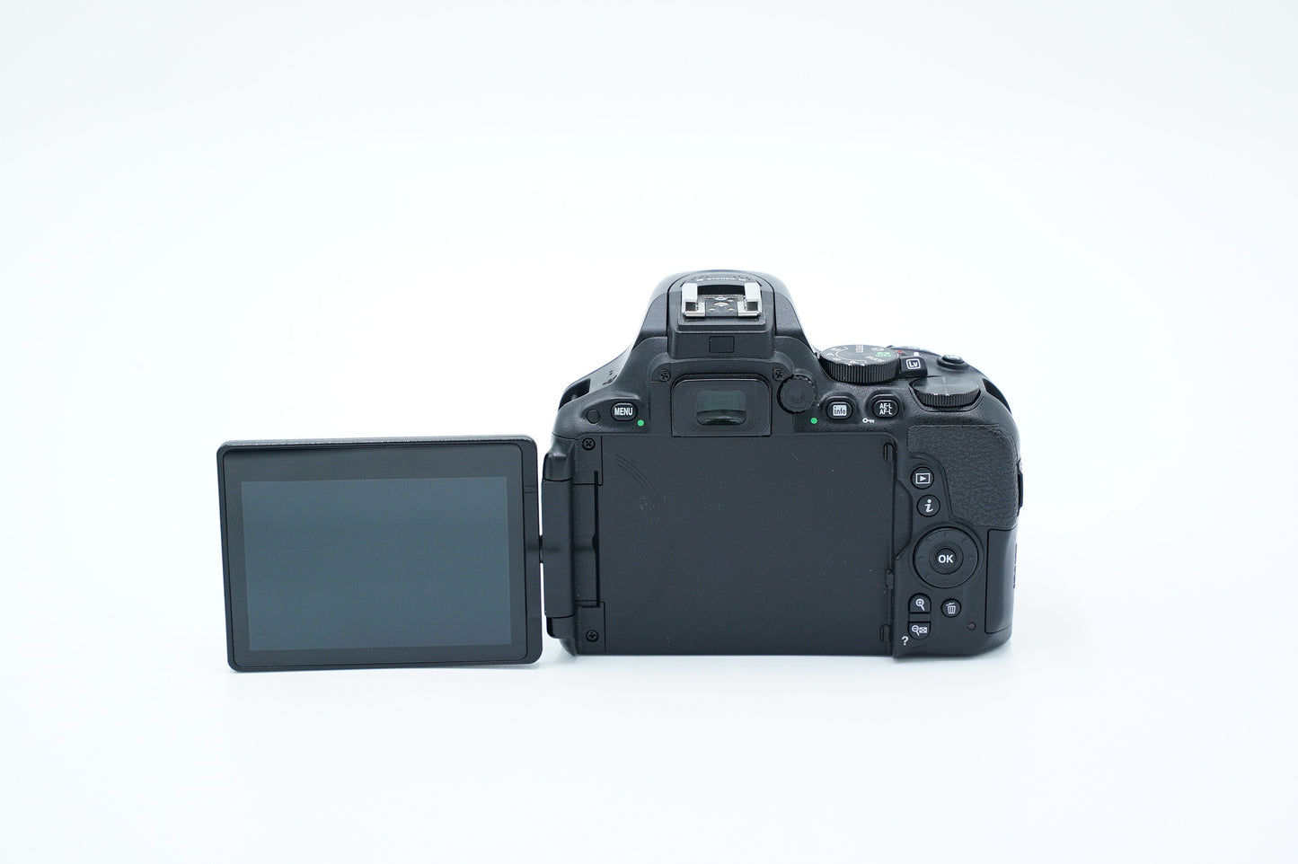 Nikon D5500/1855/89317 D5500 + AF-S 18-55mm f/3.5-5.6G II DX VR, Used