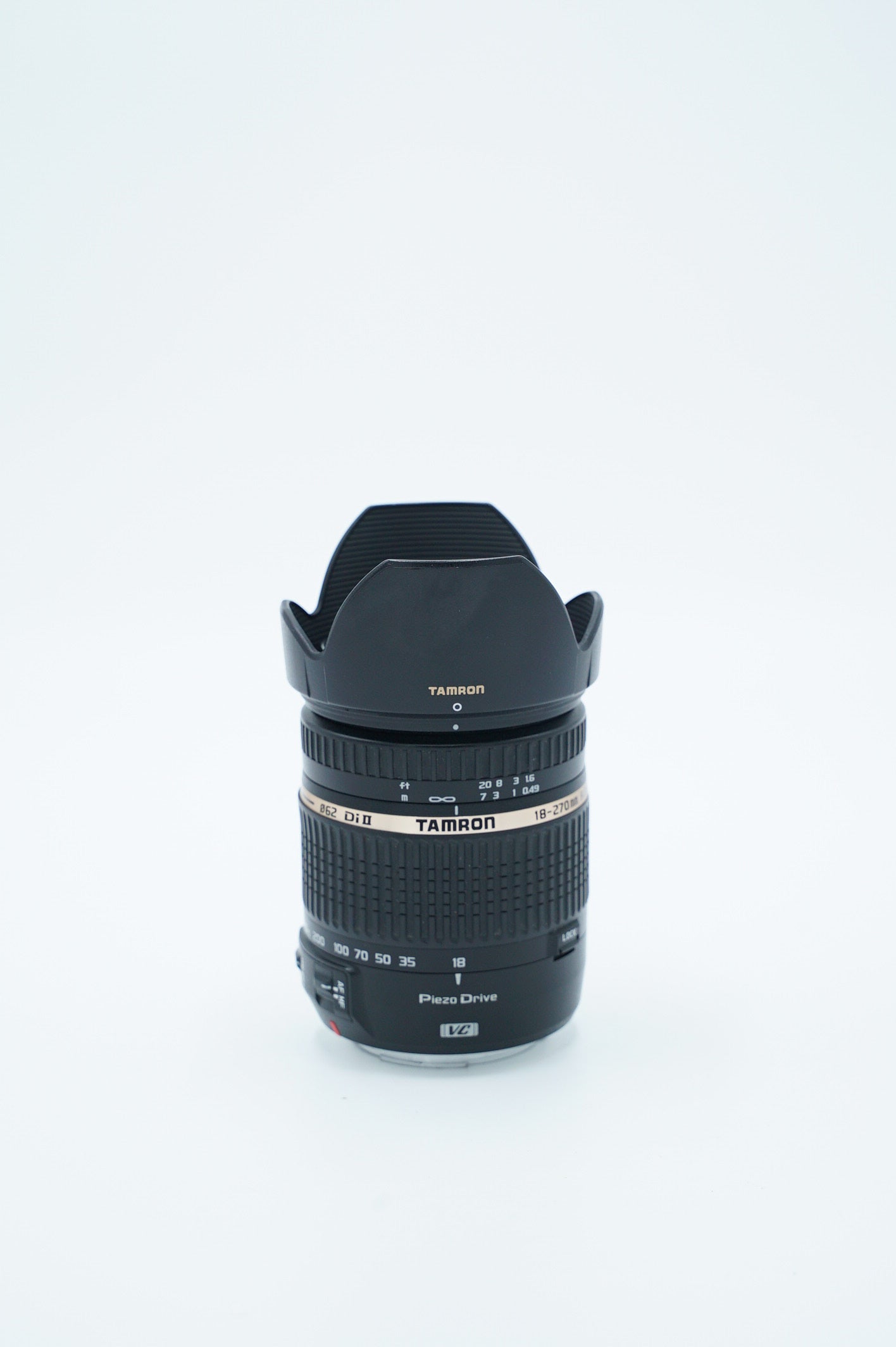 Tamron 18270C/03599 18-270mm f/3.5-6.3 Di II F/Canon, Used (For Parts)