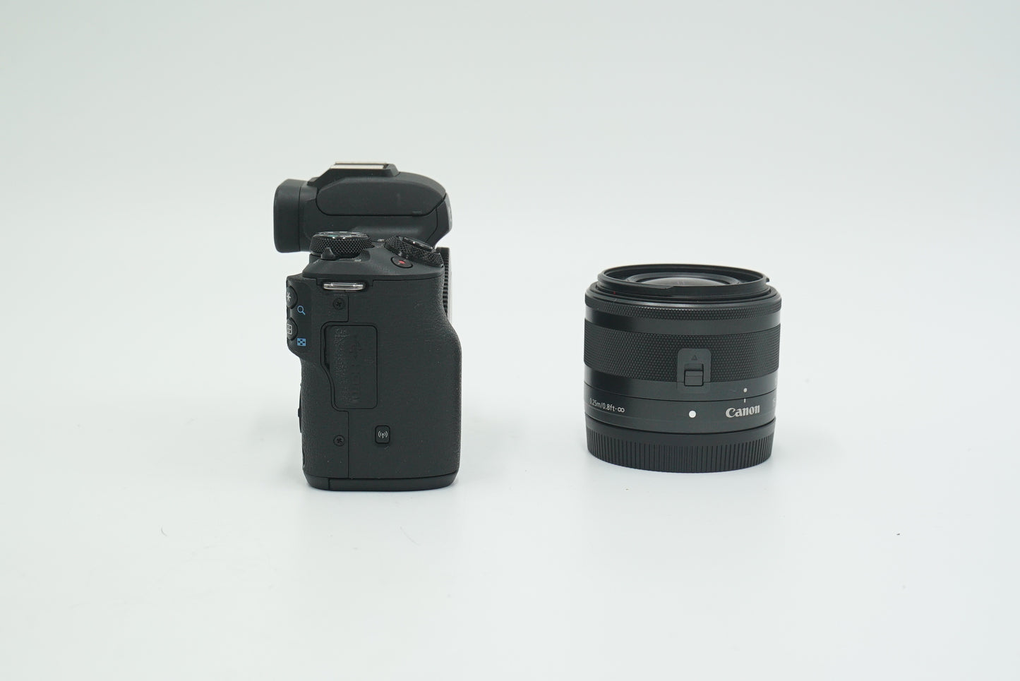 Canon M50/1545/00212 EOS M50 + 15-45mm Lens, Used