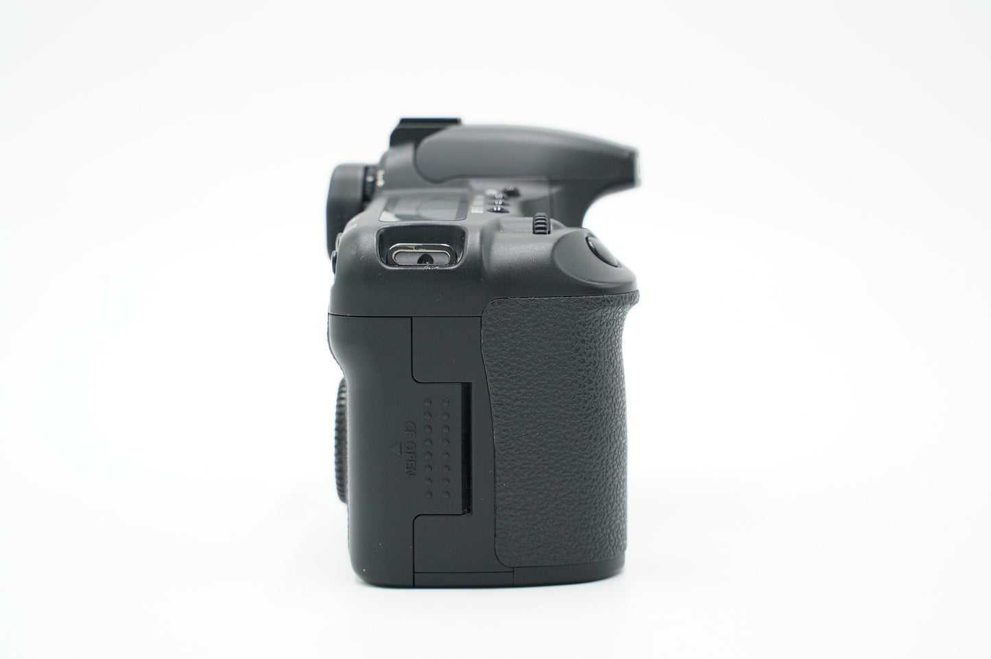 Canon EOS30D/1855/04577 EOS 30D + EF-S 18-55mm + BGE2N Battery Grip, Used