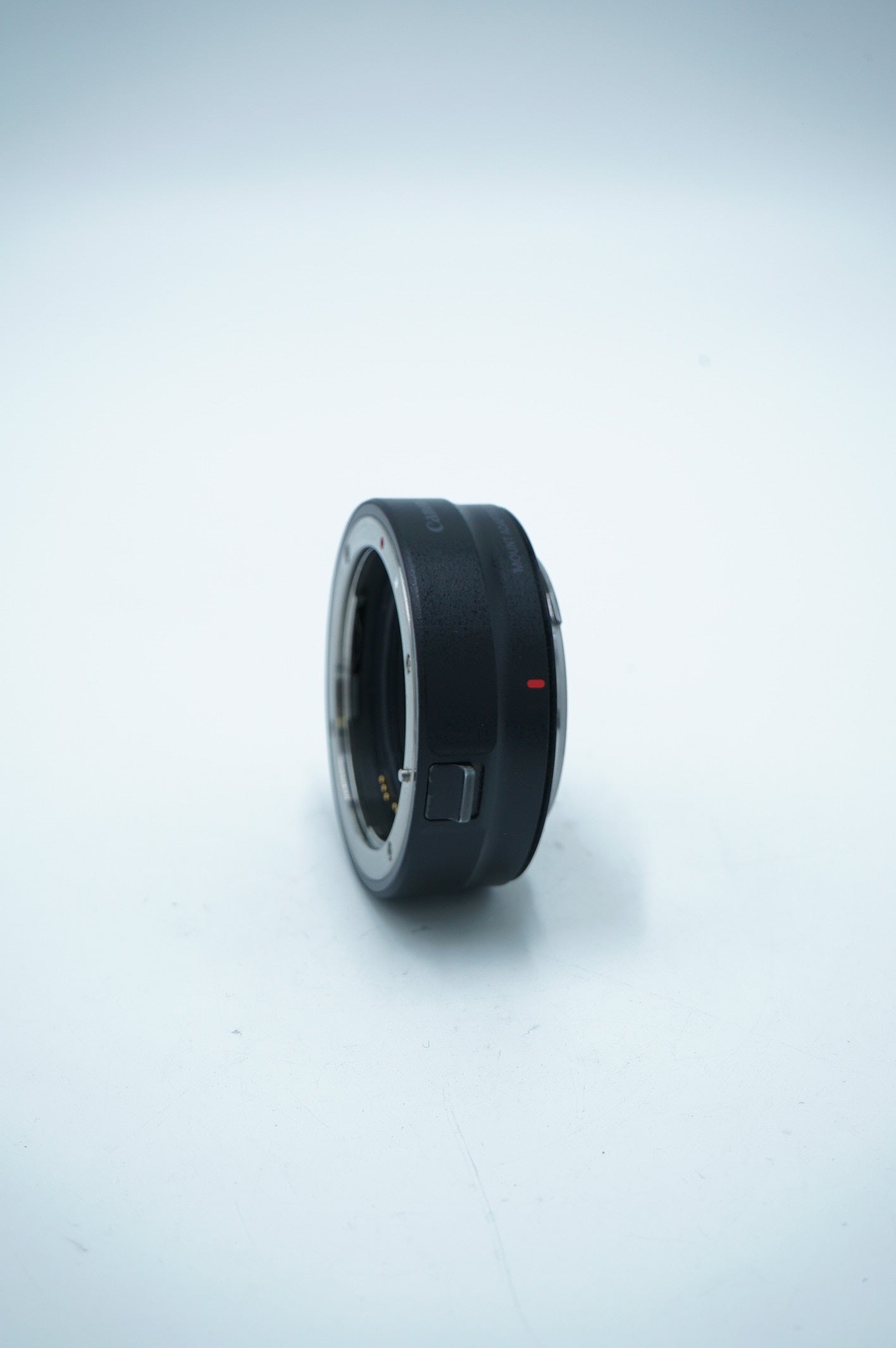 Canon EFEOSR/40751 RF Mount Adapter EF-EOS R, Used