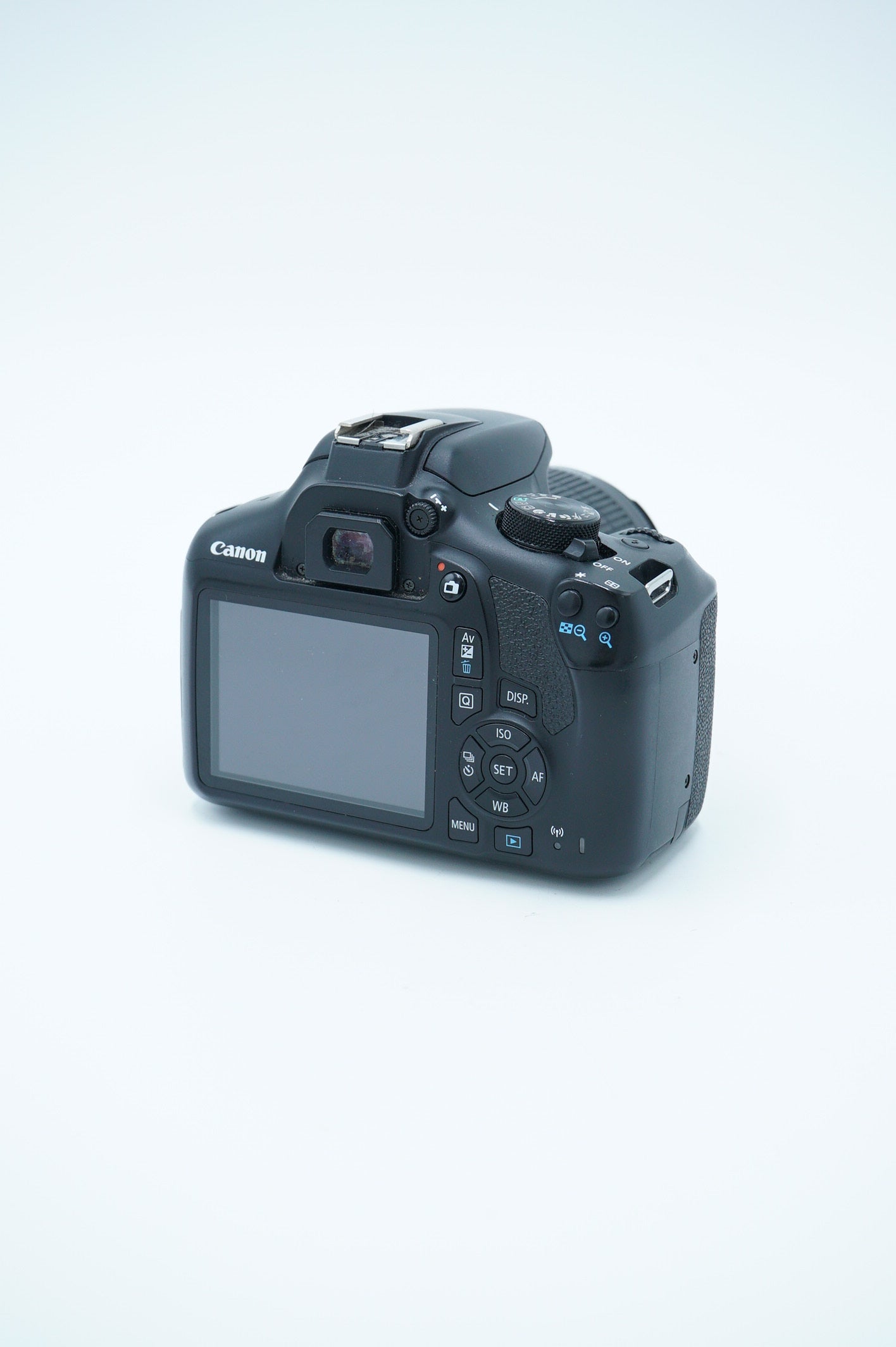 Canon EOSREBELT6/1855/11745 EOS Rebel T6, EF-S 18-55mm f/3.5-5.6 IS II, Used