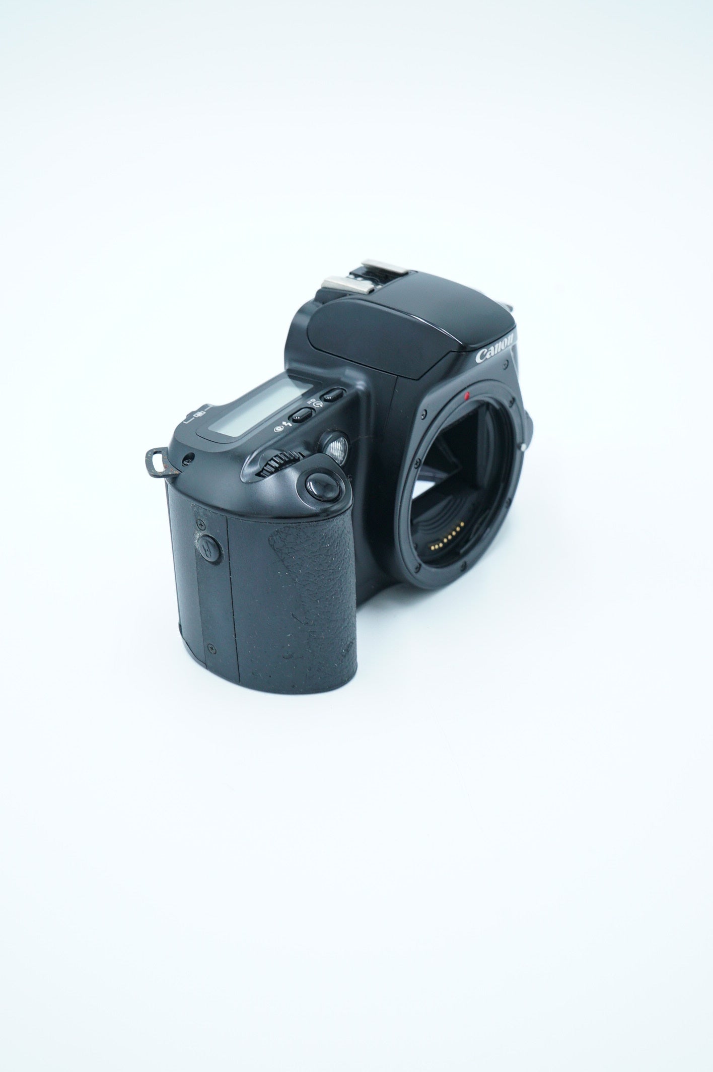 Canon EOS500/08345 EOS 500 35mm Film Camera Body Only, Used